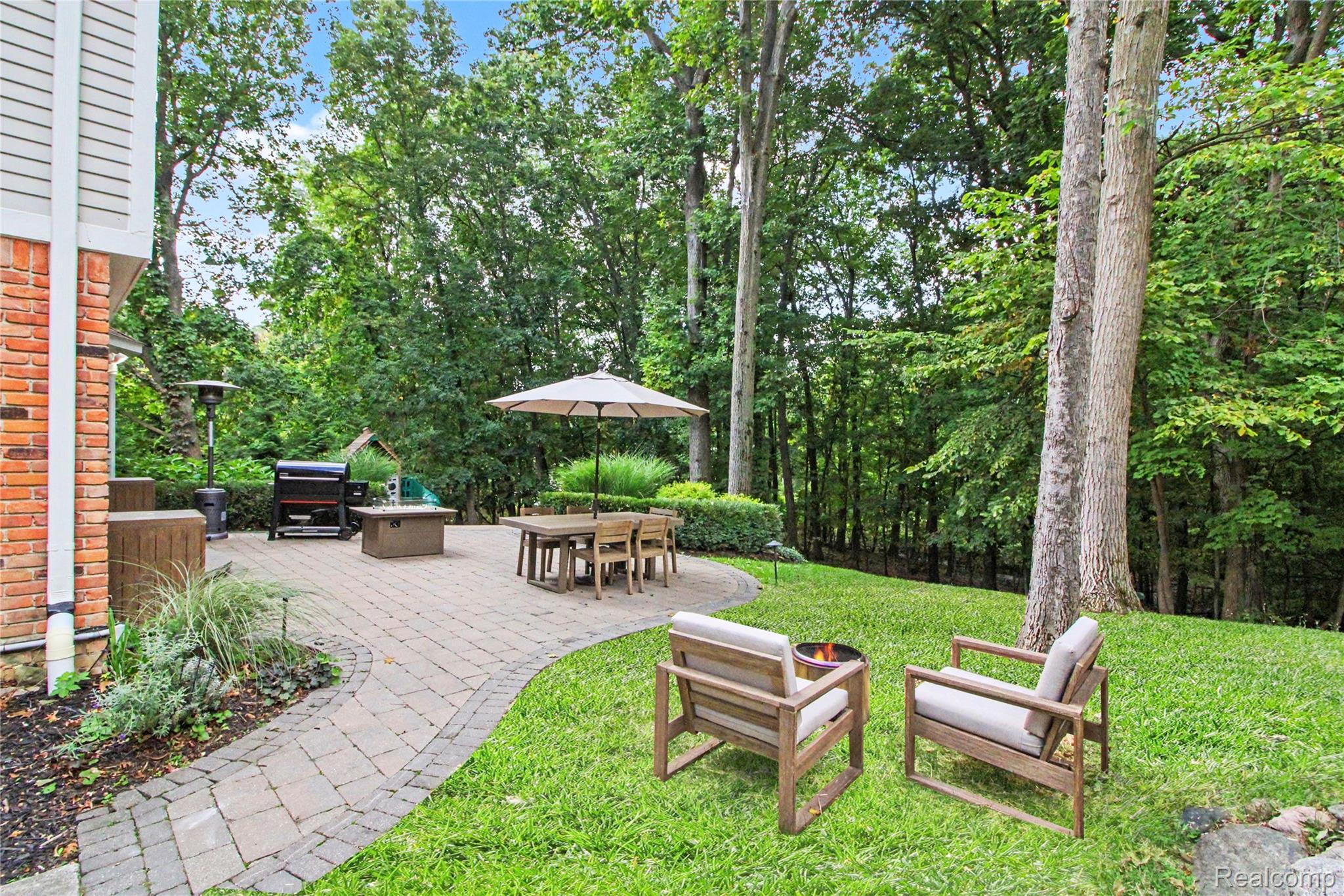 8265 Deerwood Road