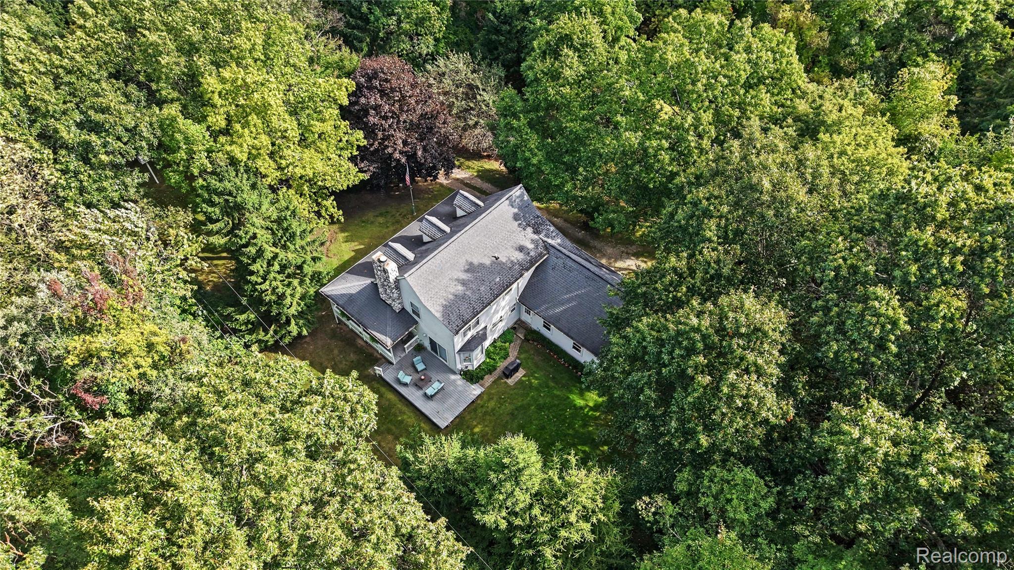 5169 Whipple Lake Road