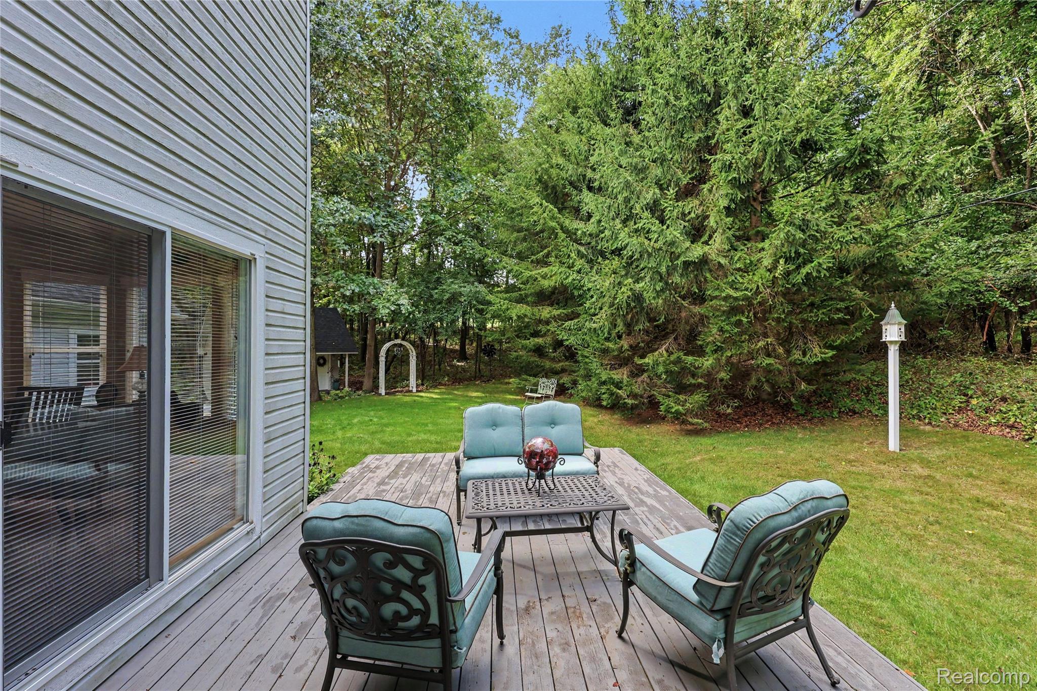 5169 Whipple Lake Road