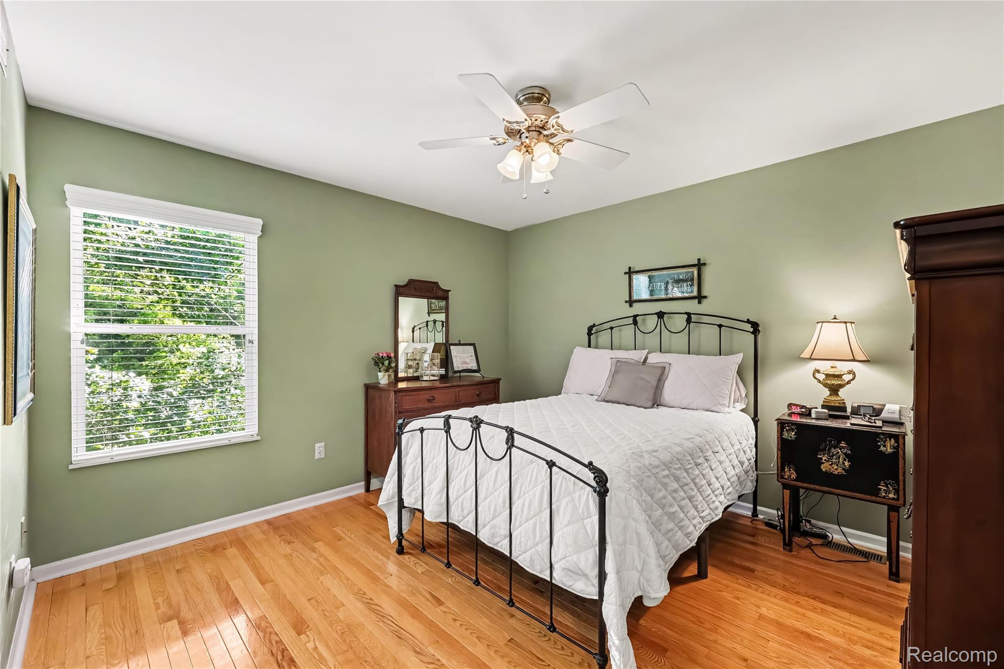 5169 Whipple Lake Road