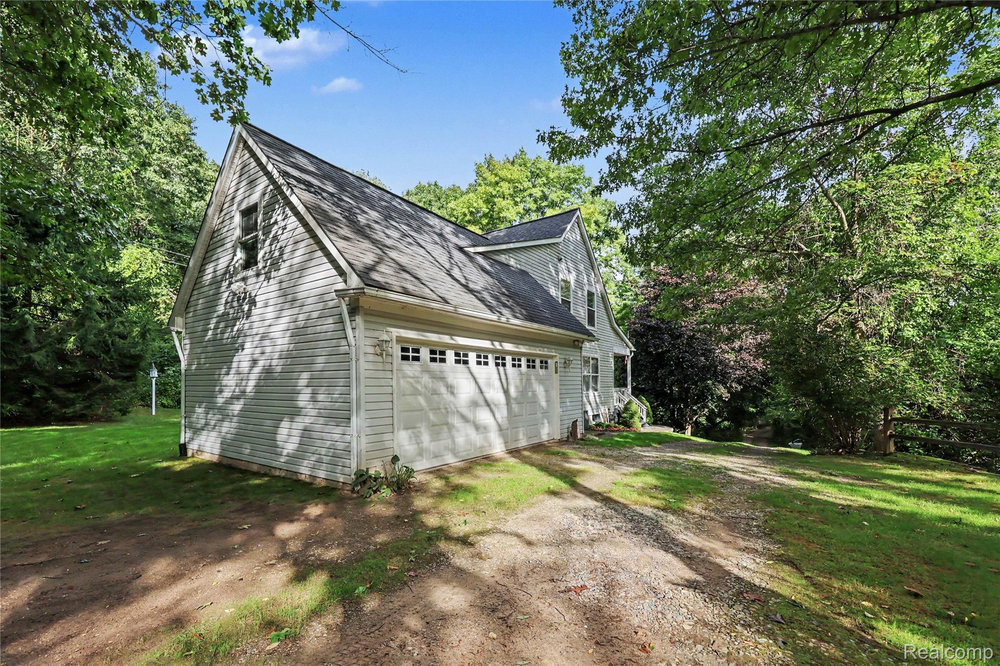 5169 Whipple Lake Road