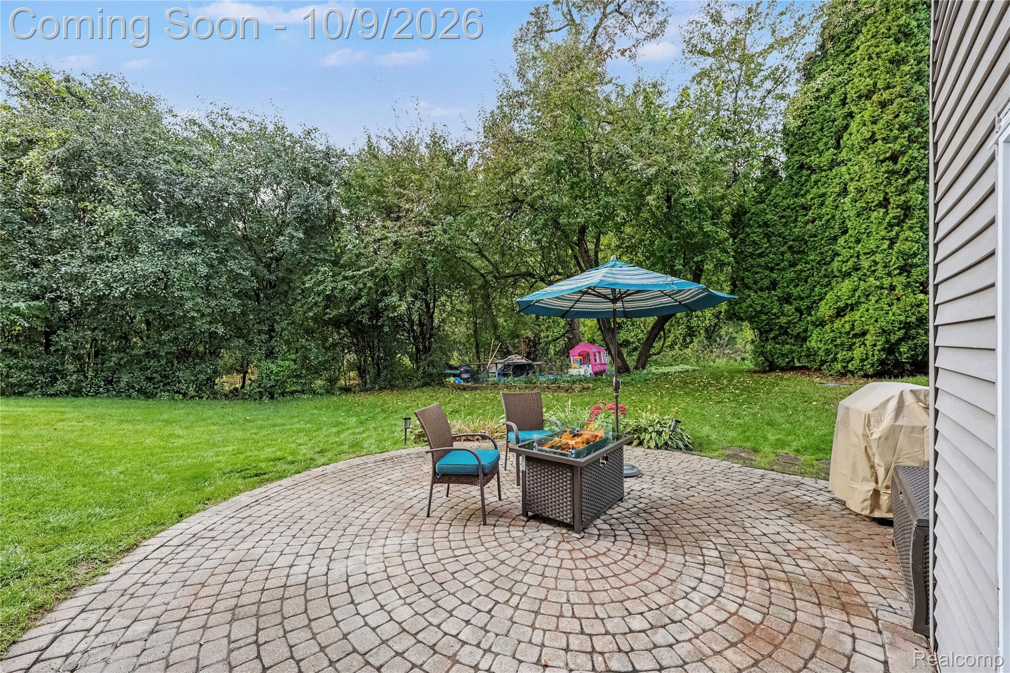 6113 Lake Waldon Drive