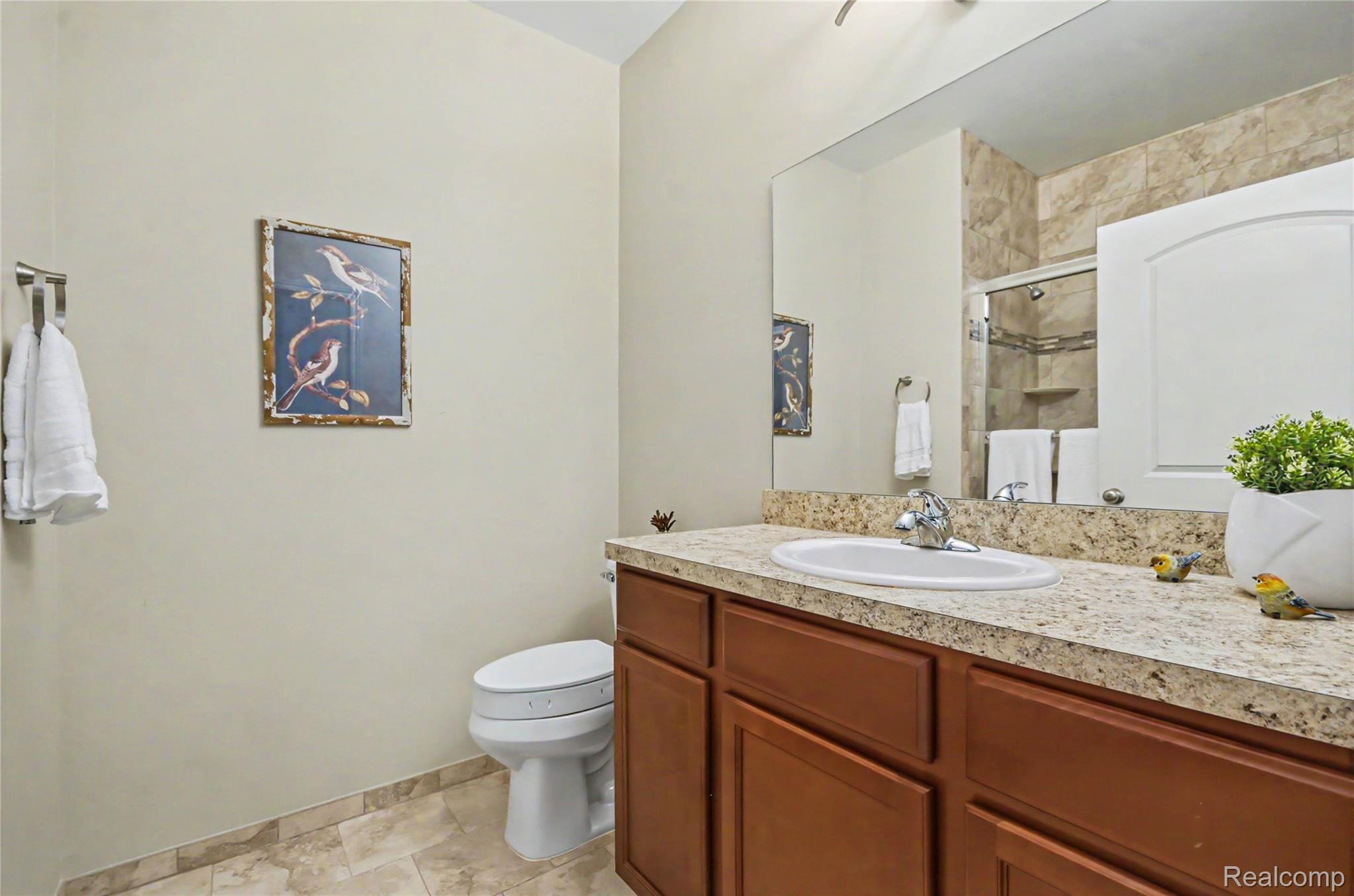 9597 Kingsway CIR