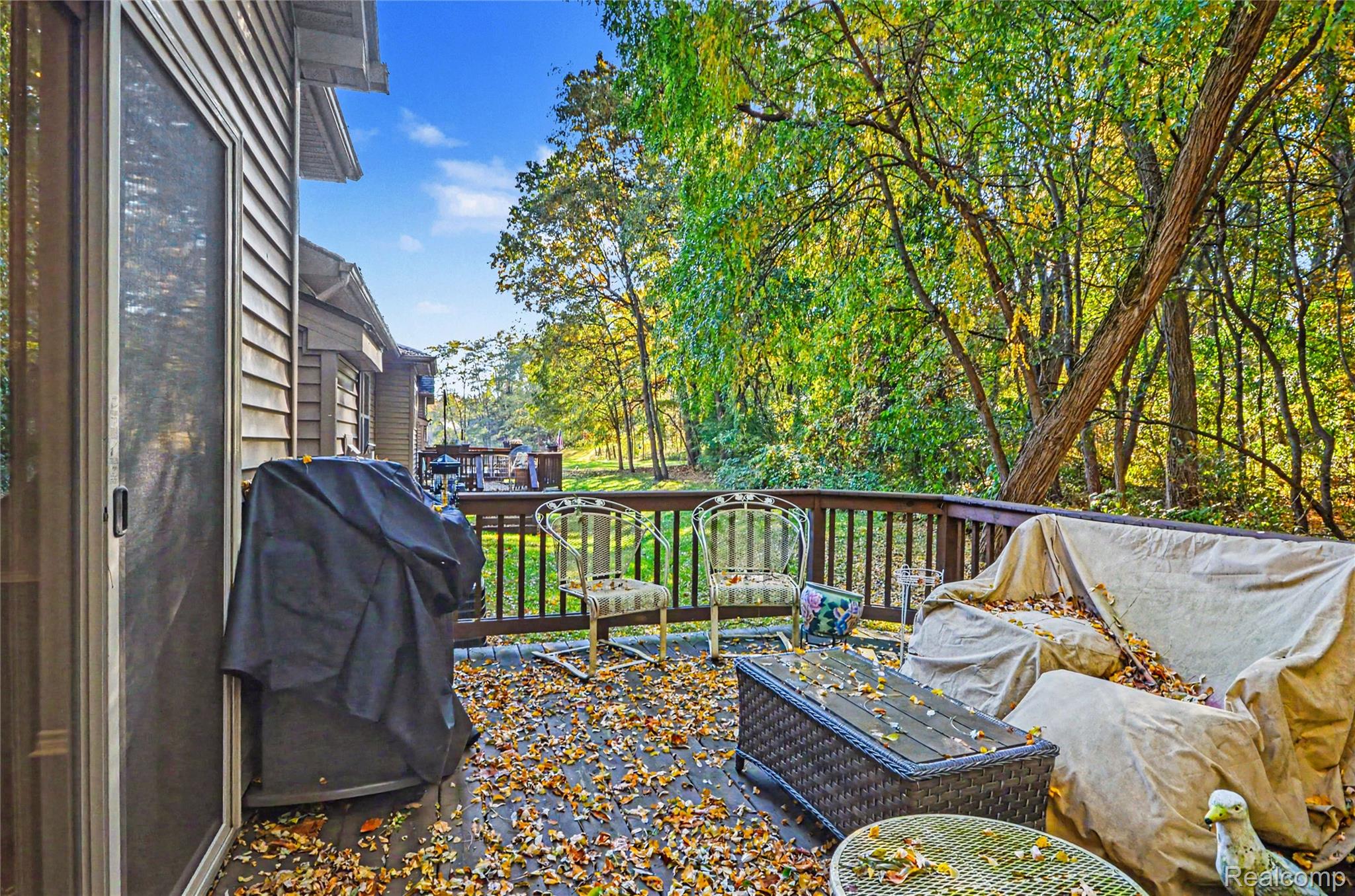 9597 Kingsway CIR