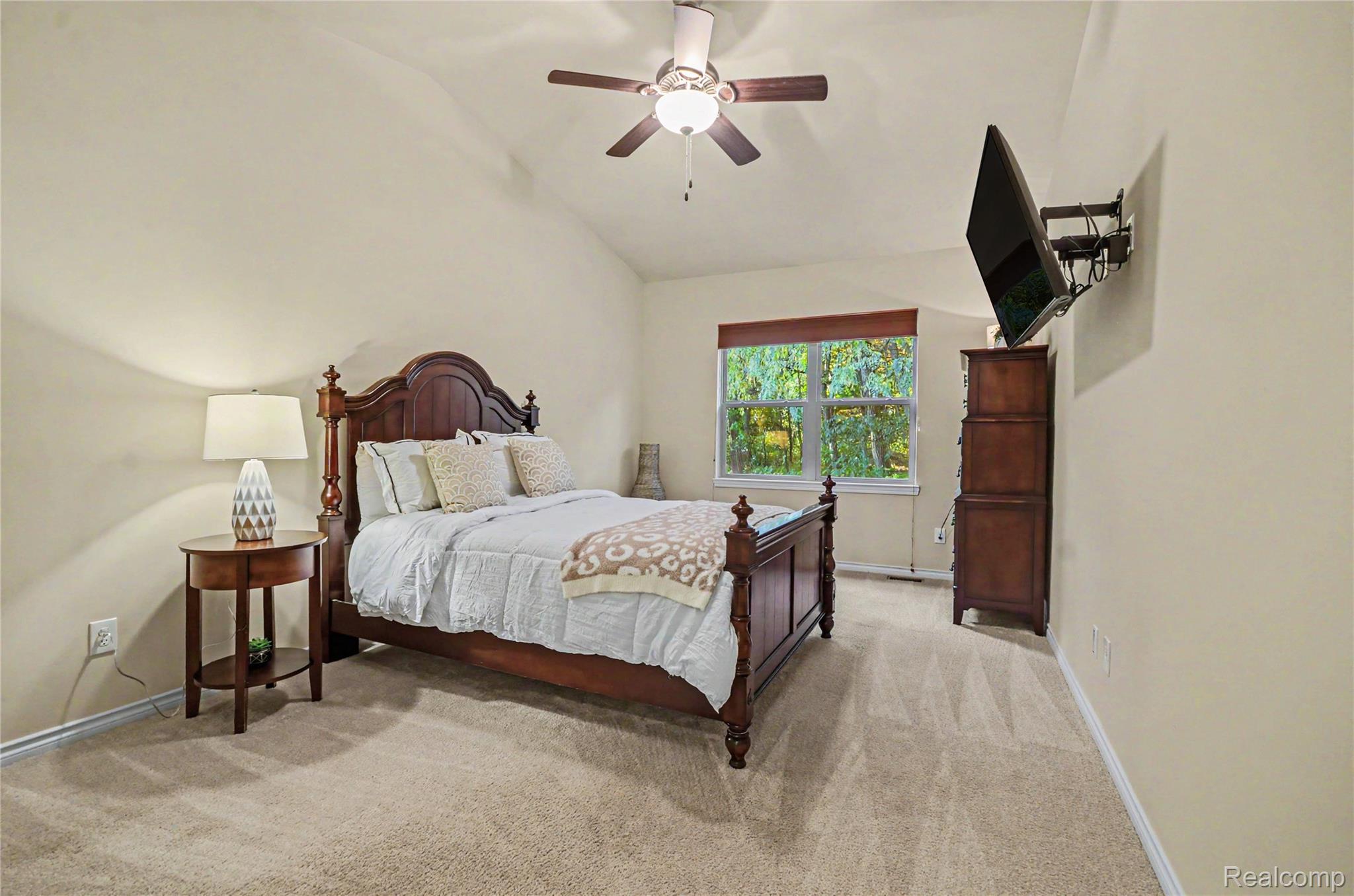 9597 Kingsway CIR