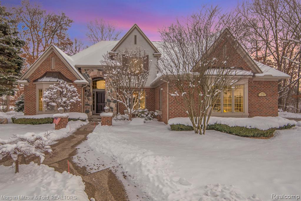 271 Greenan