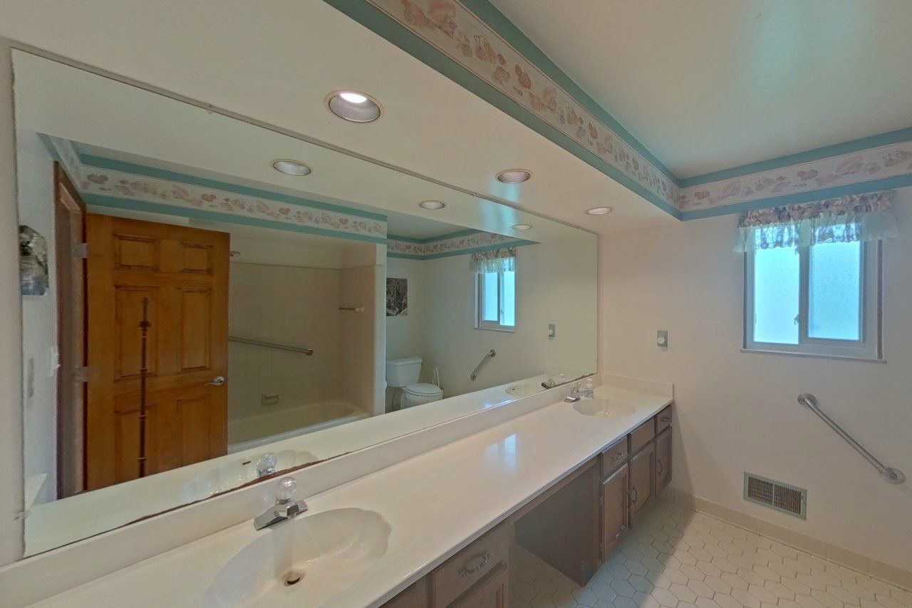 6523 Ellinwood Drive
