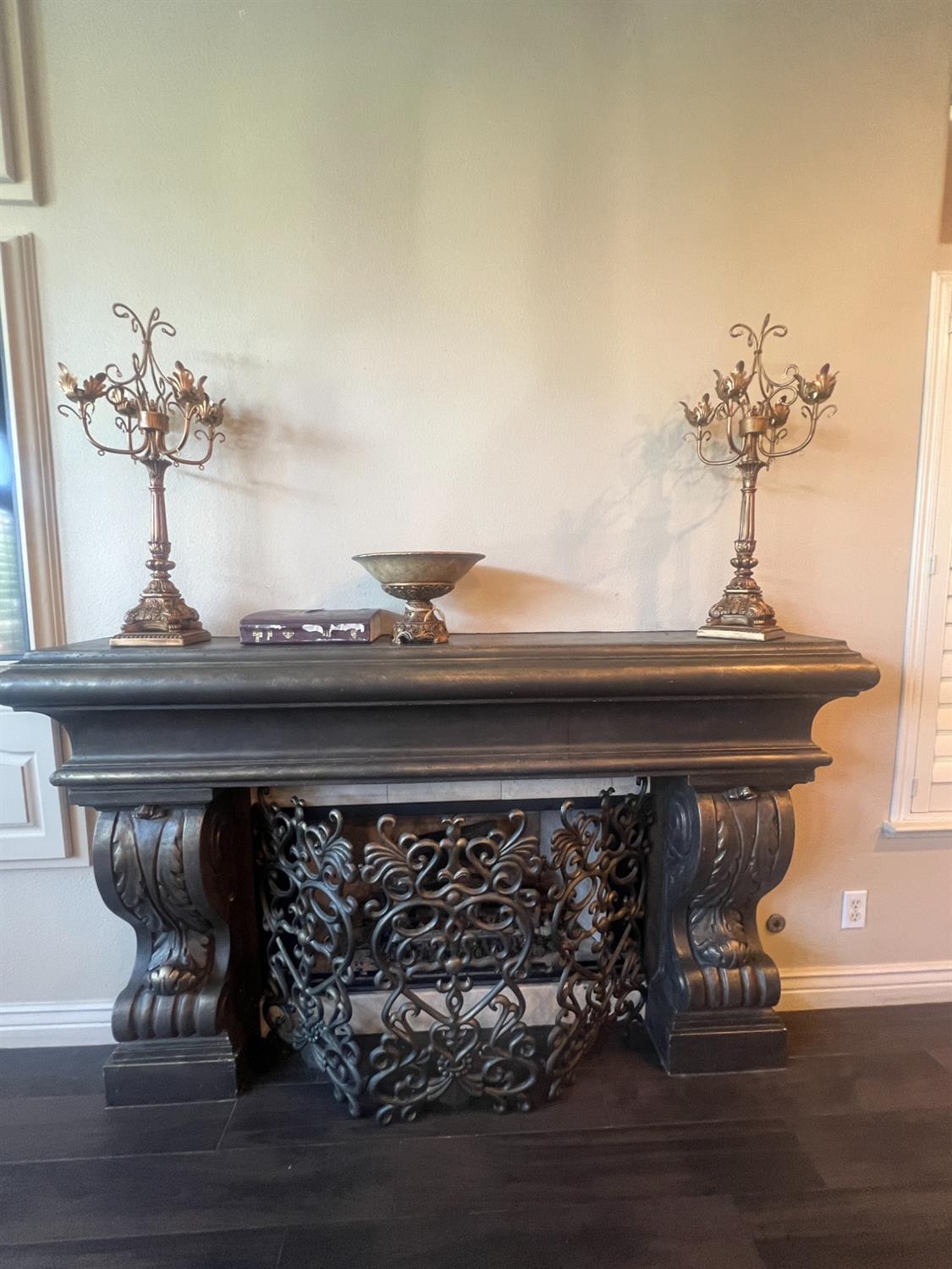 2154 W Via Cipressi
