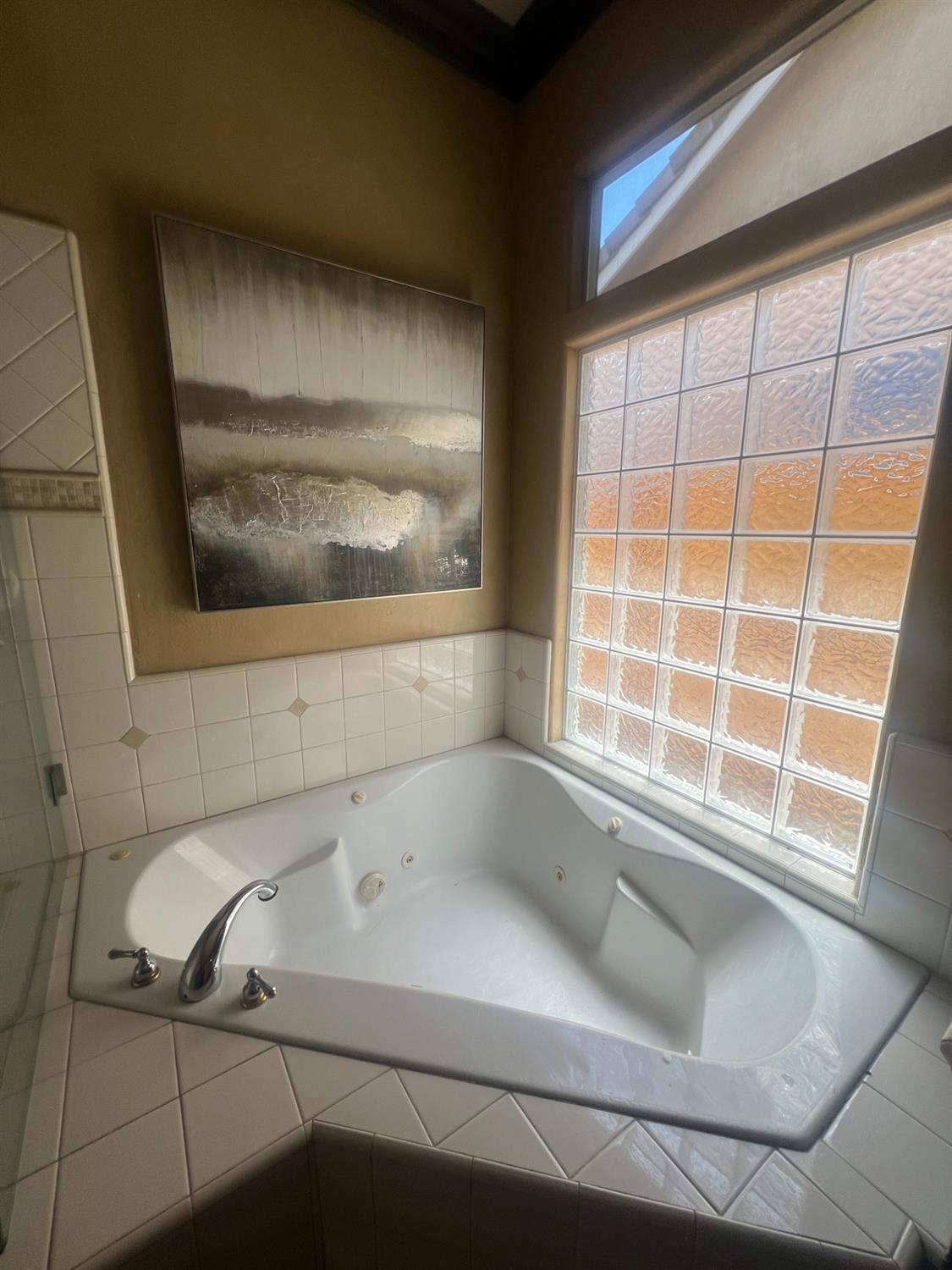 2154 W Via Cipressi