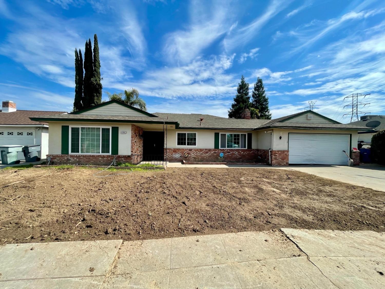 4382 N Crystal Avenue