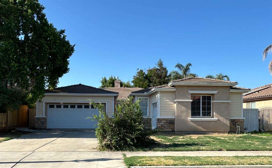 2817 Almond Avenue