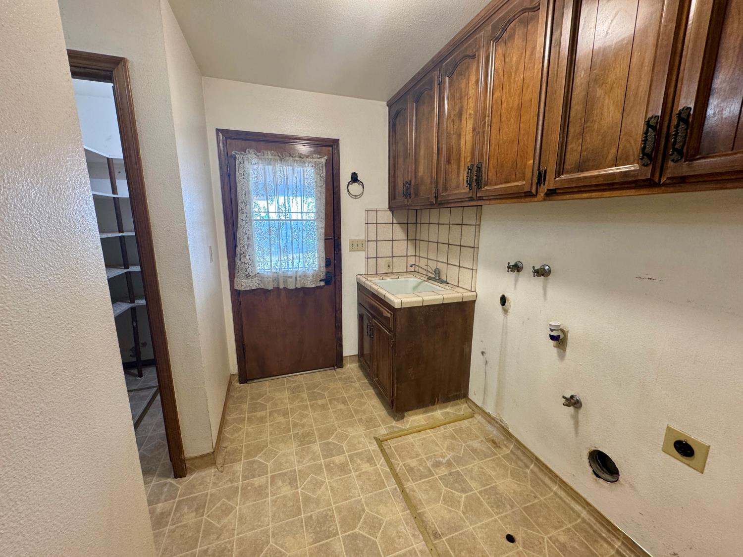 17617 W Belmont Avenue