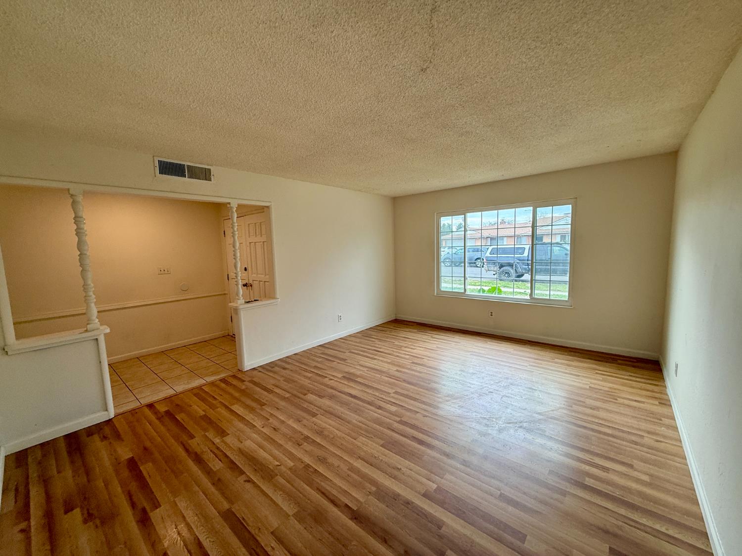 4382 N Crystal Avenue