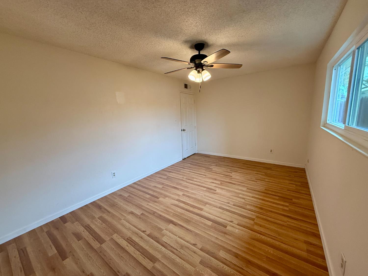 4382 N Crystal Avenue