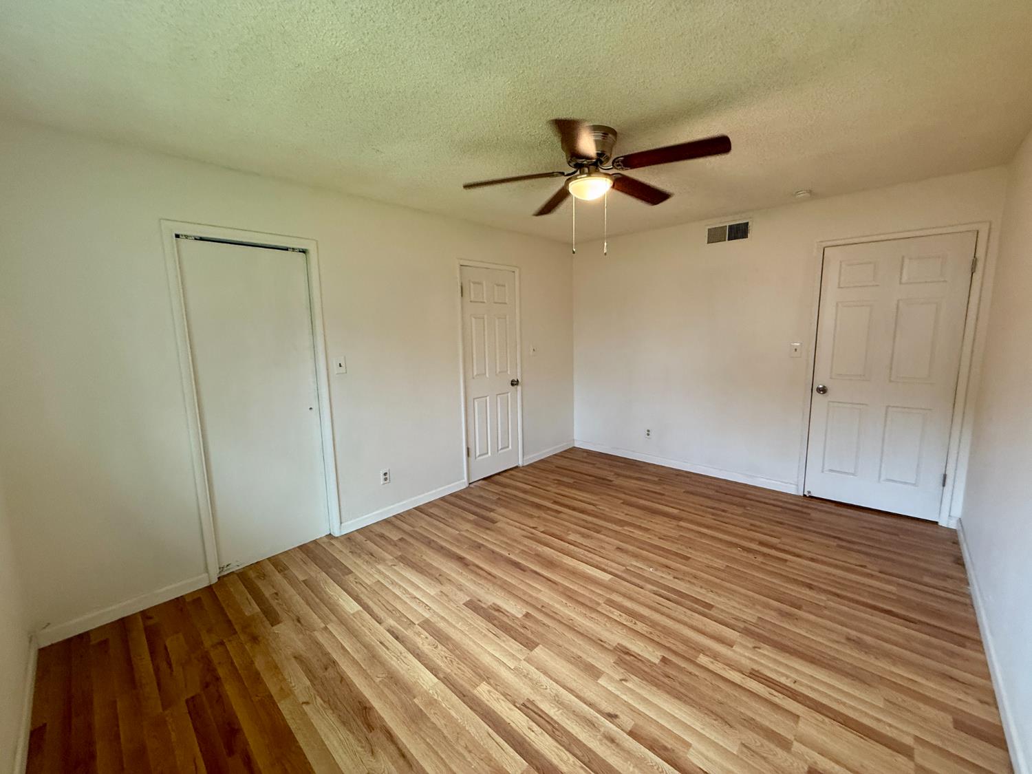 4382 N Crystal Avenue