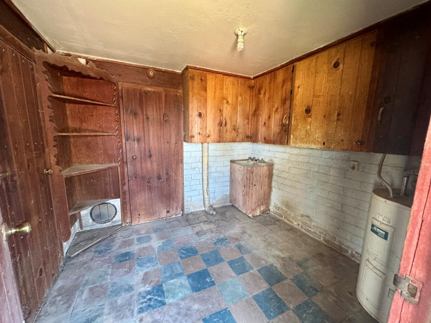 15326 S Dickenson Avenue