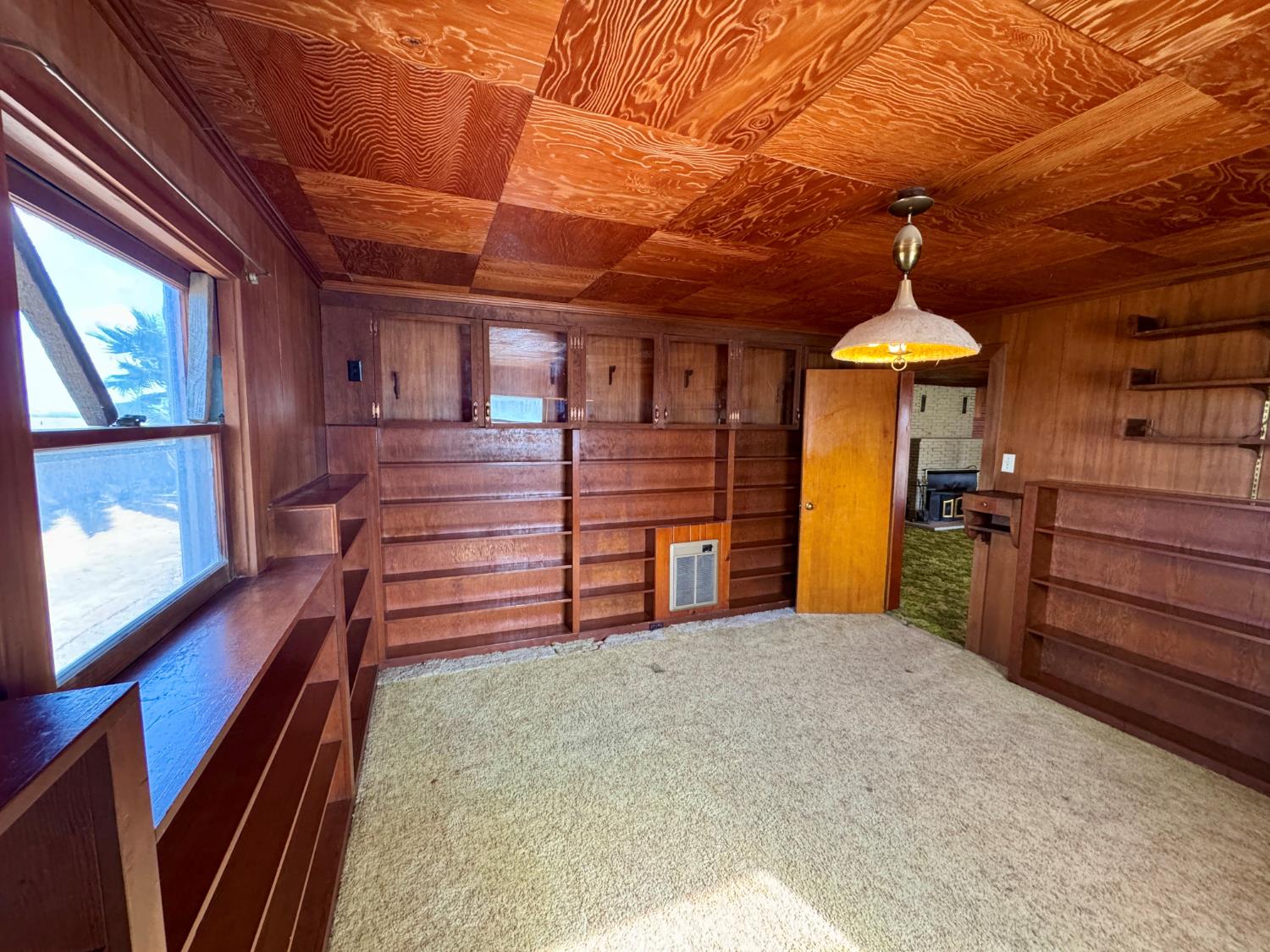 15326 S Dickenson Avenue