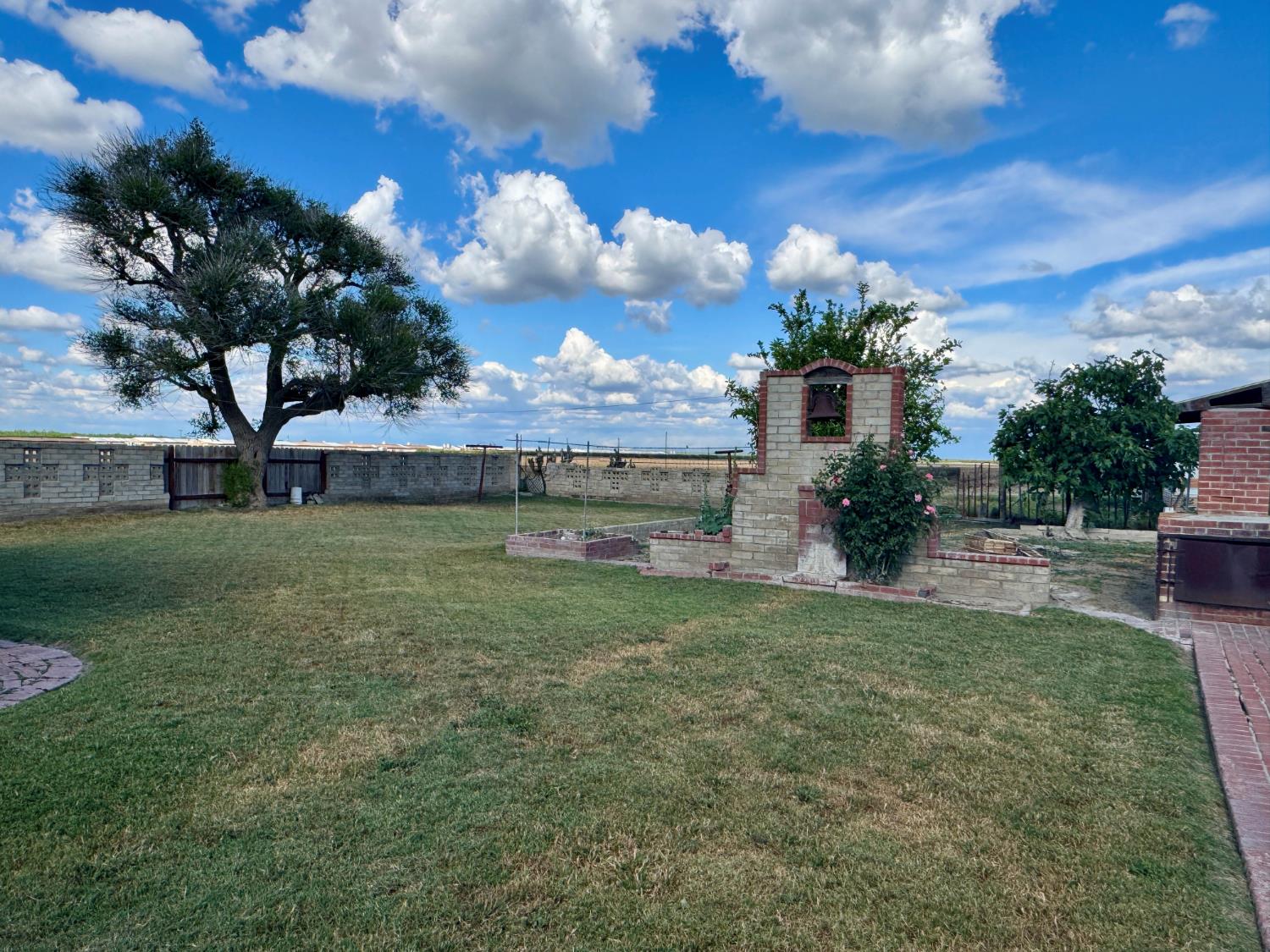 15326 S Dickenson Avenue