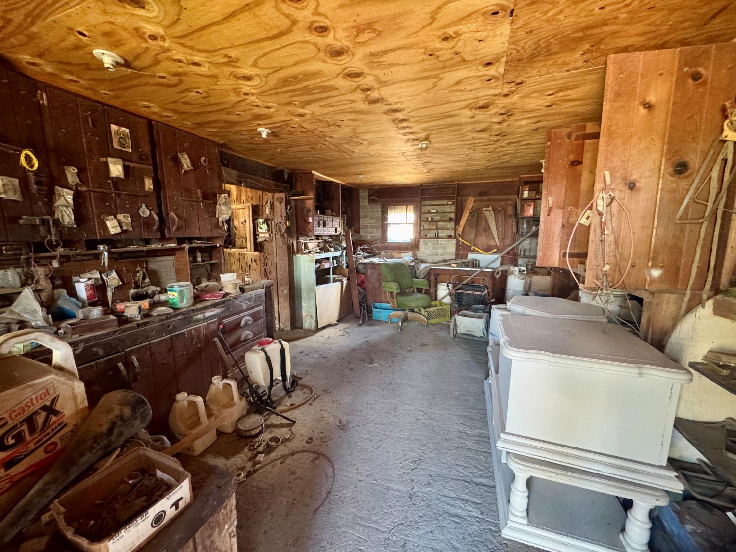 15326 S Dickenson Avenue