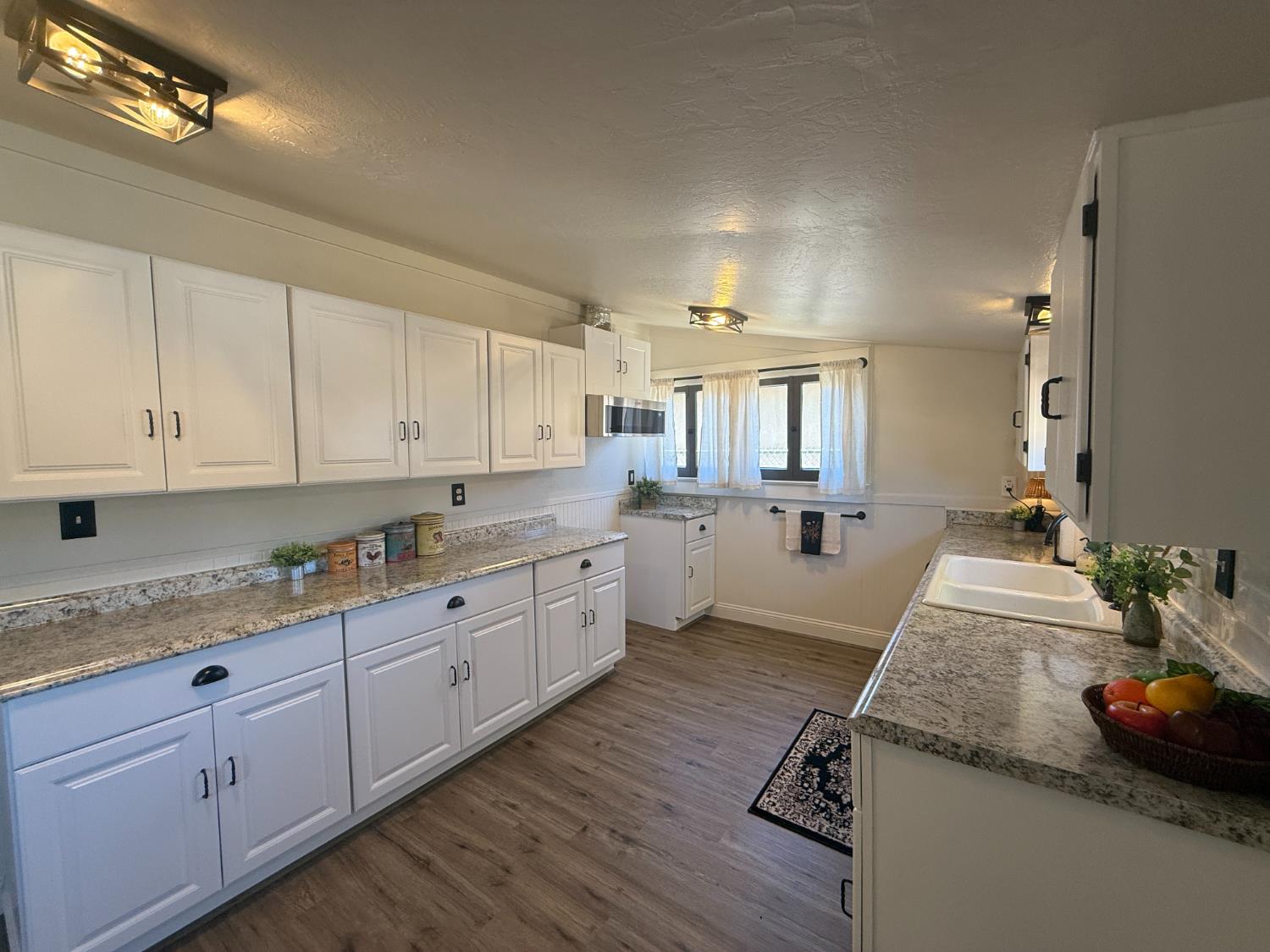 954 S 1st Street