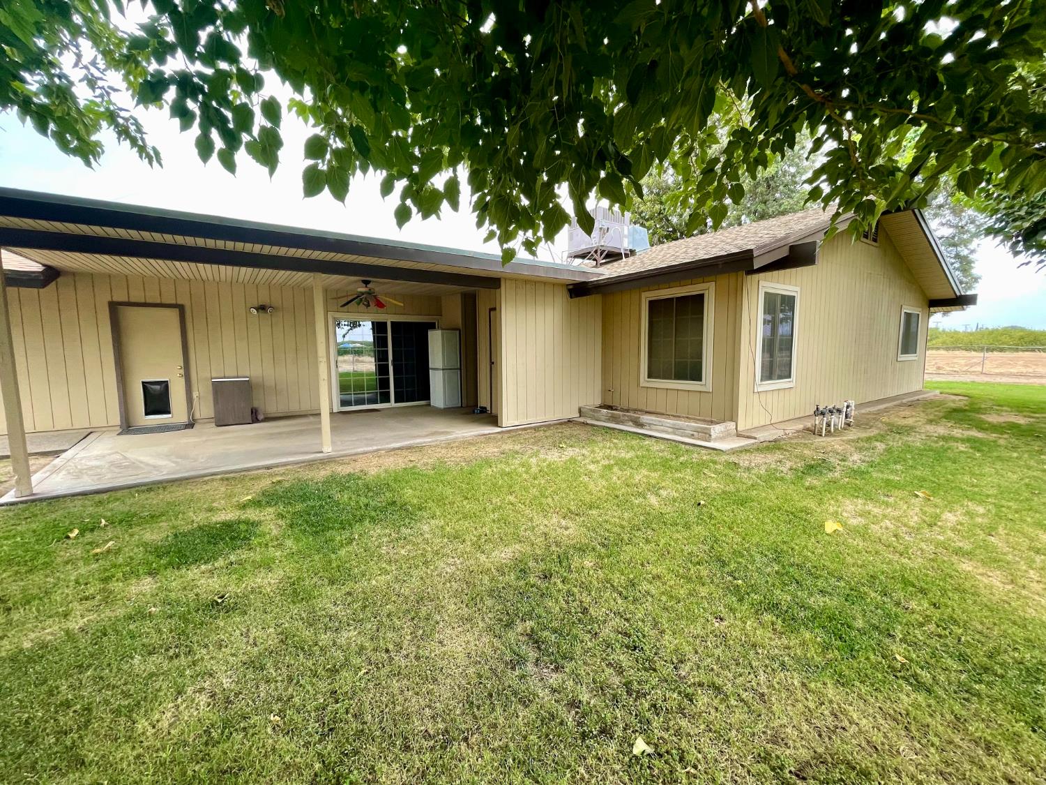 5306 W Belmont