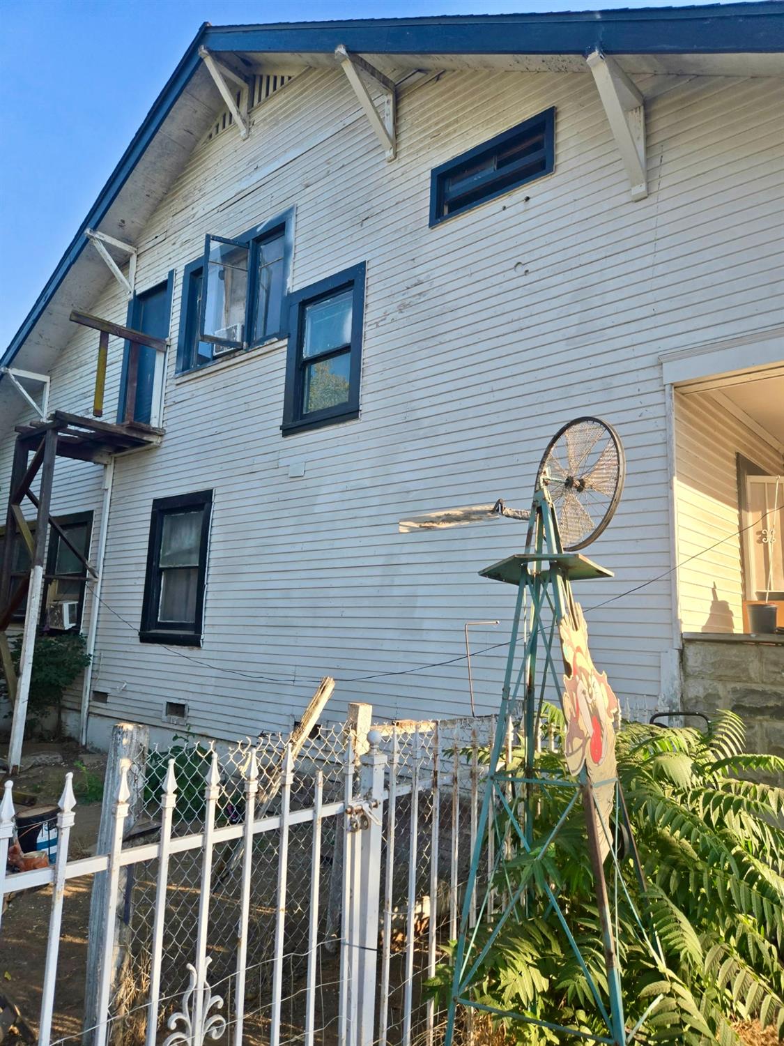 1596 S Prospect Avenue