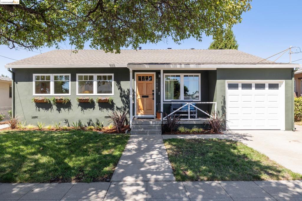 1081 Seymore Pl