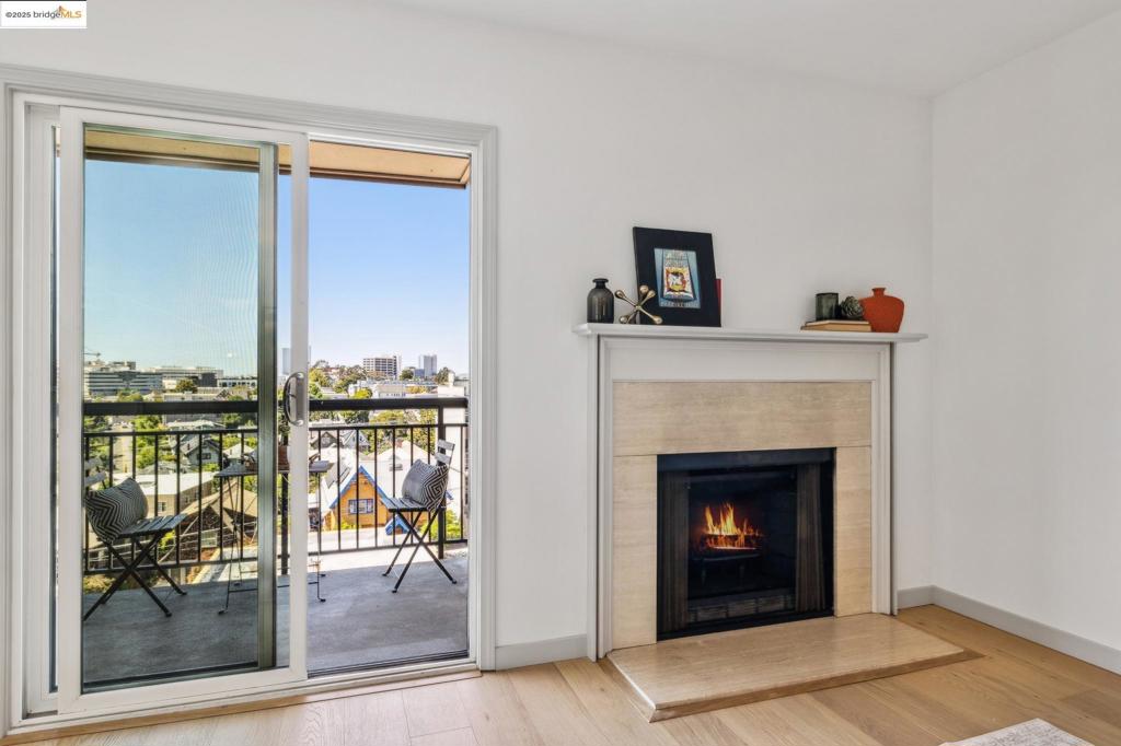 325 Vernon St 301