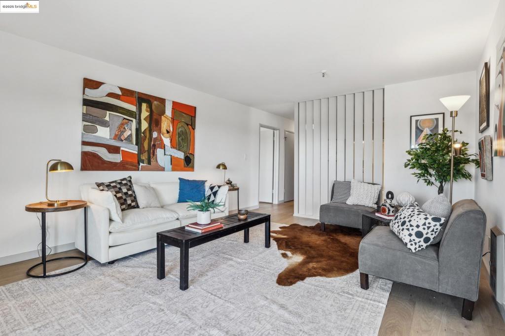 325 Vernon St 301