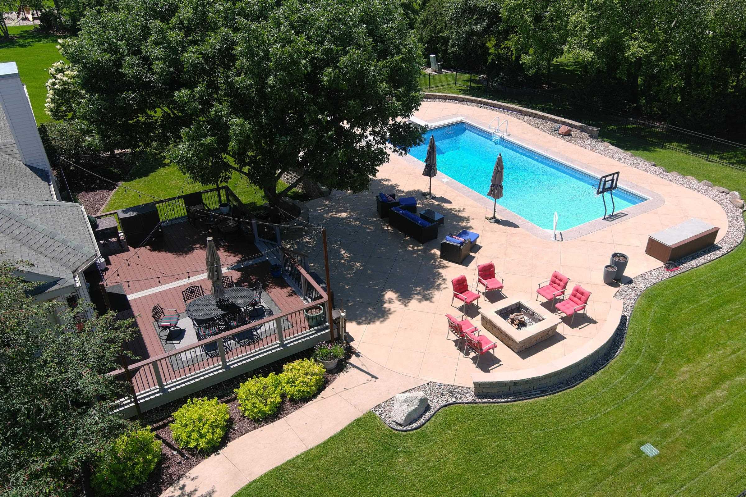 1806 Hidden Hill Drive