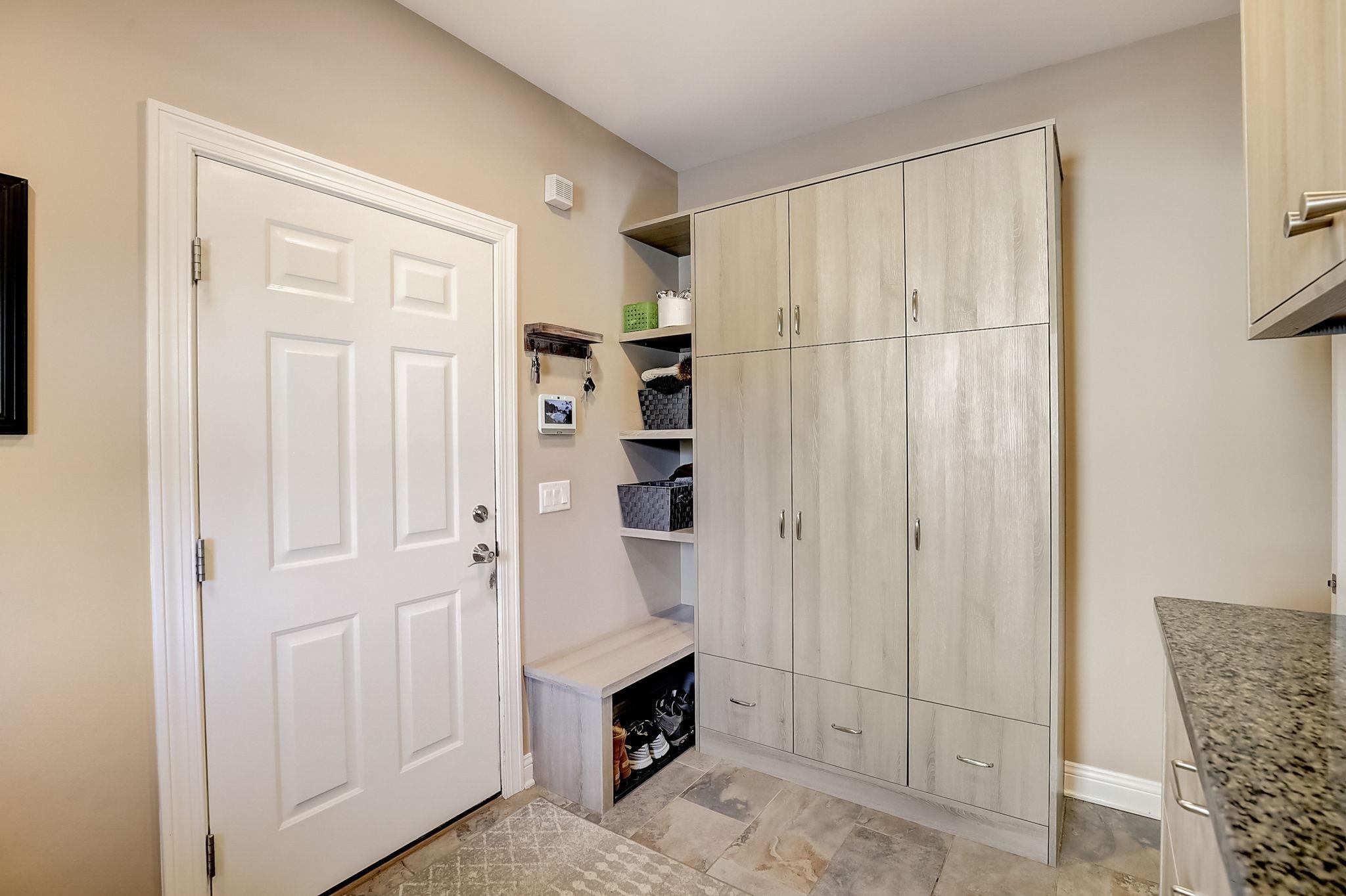 1806 Hidden Hill Drive