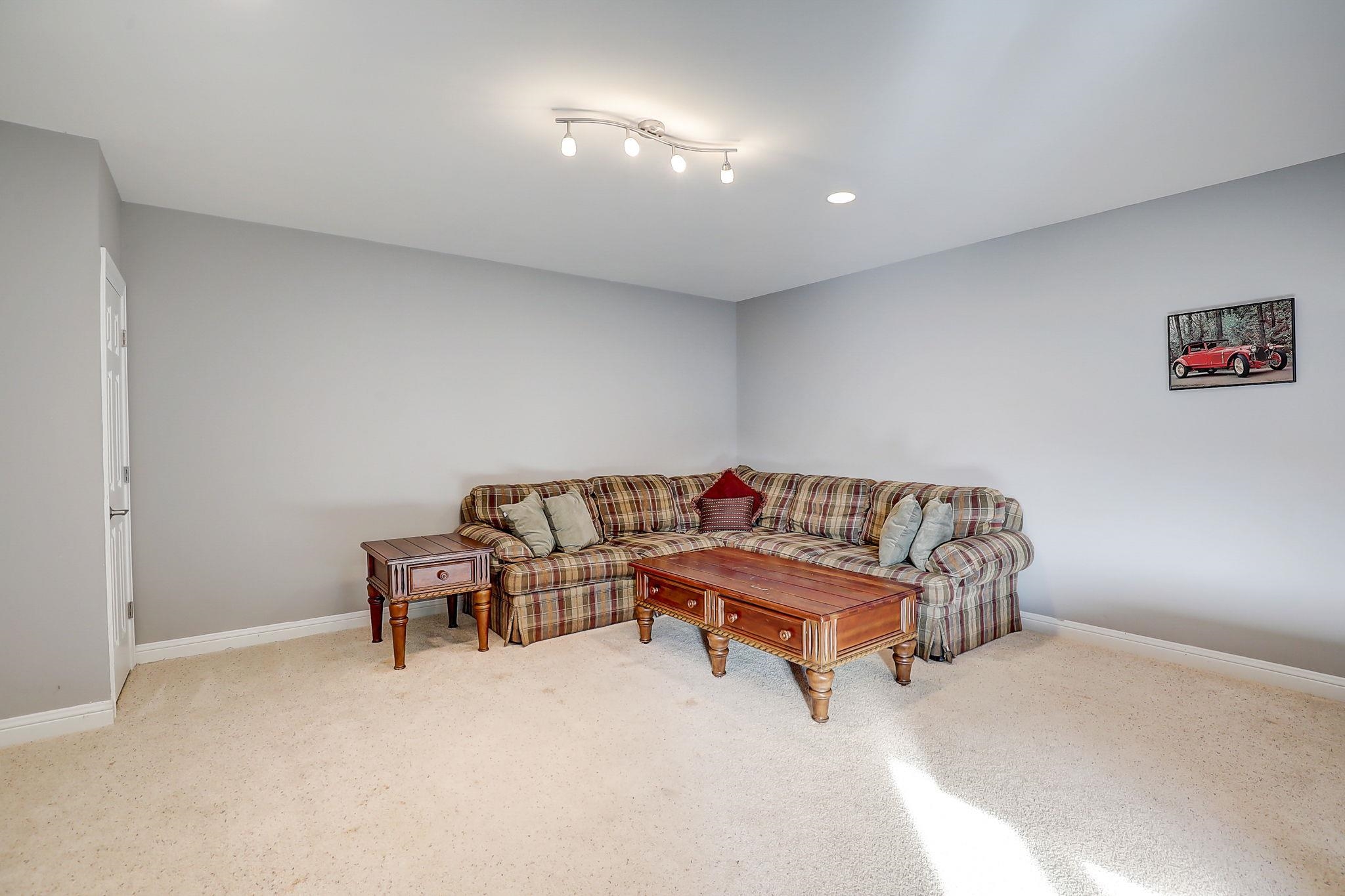 1806 Hidden Hill Drive