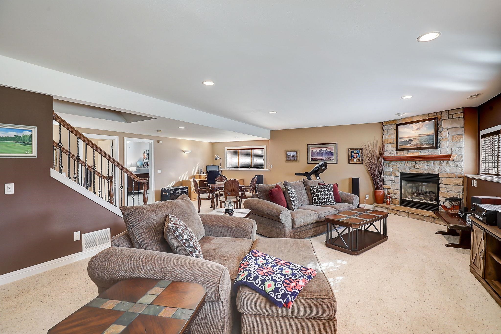 1806 Hidden Hill Drive