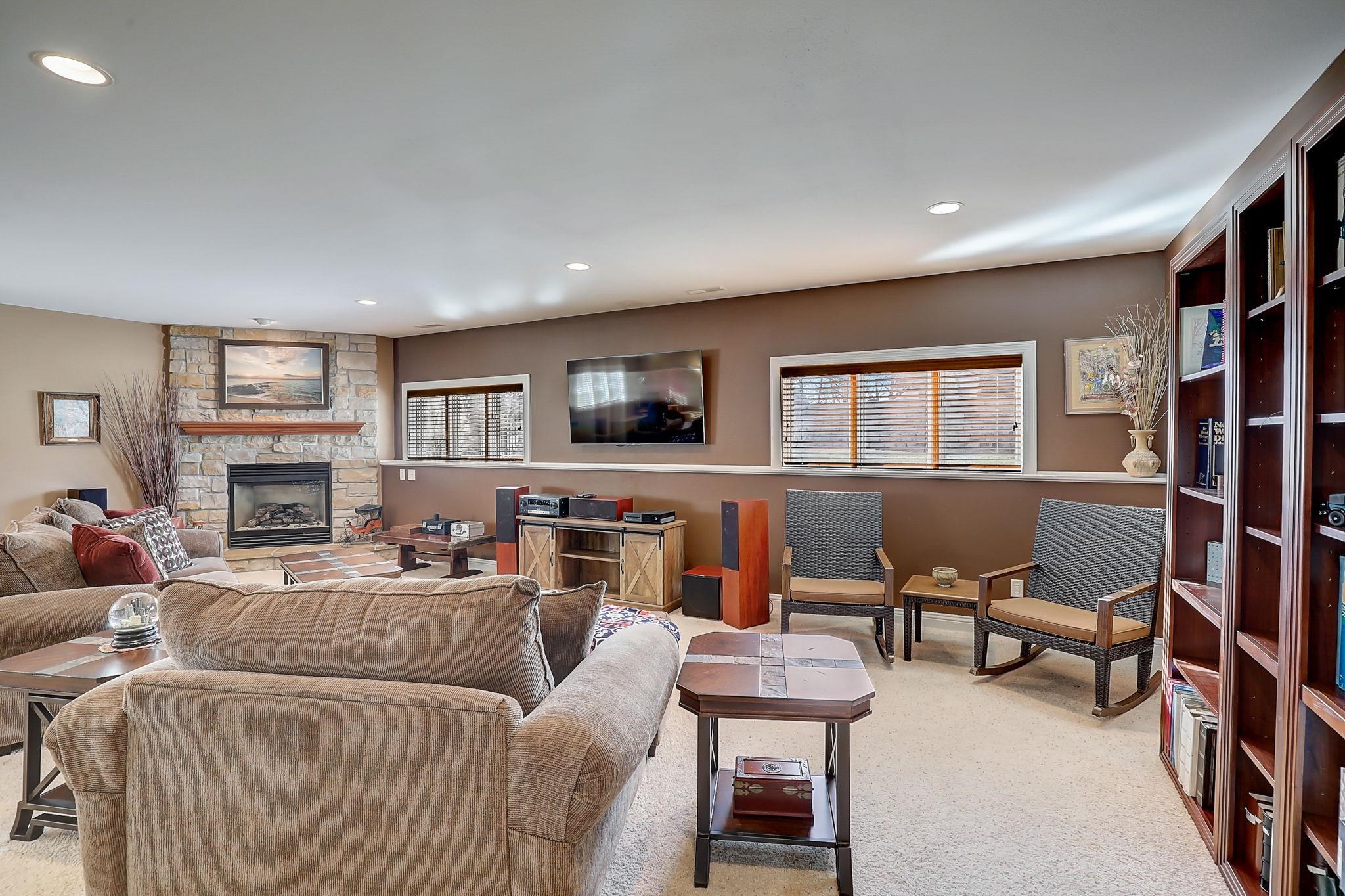 1806 Hidden Hill Drive