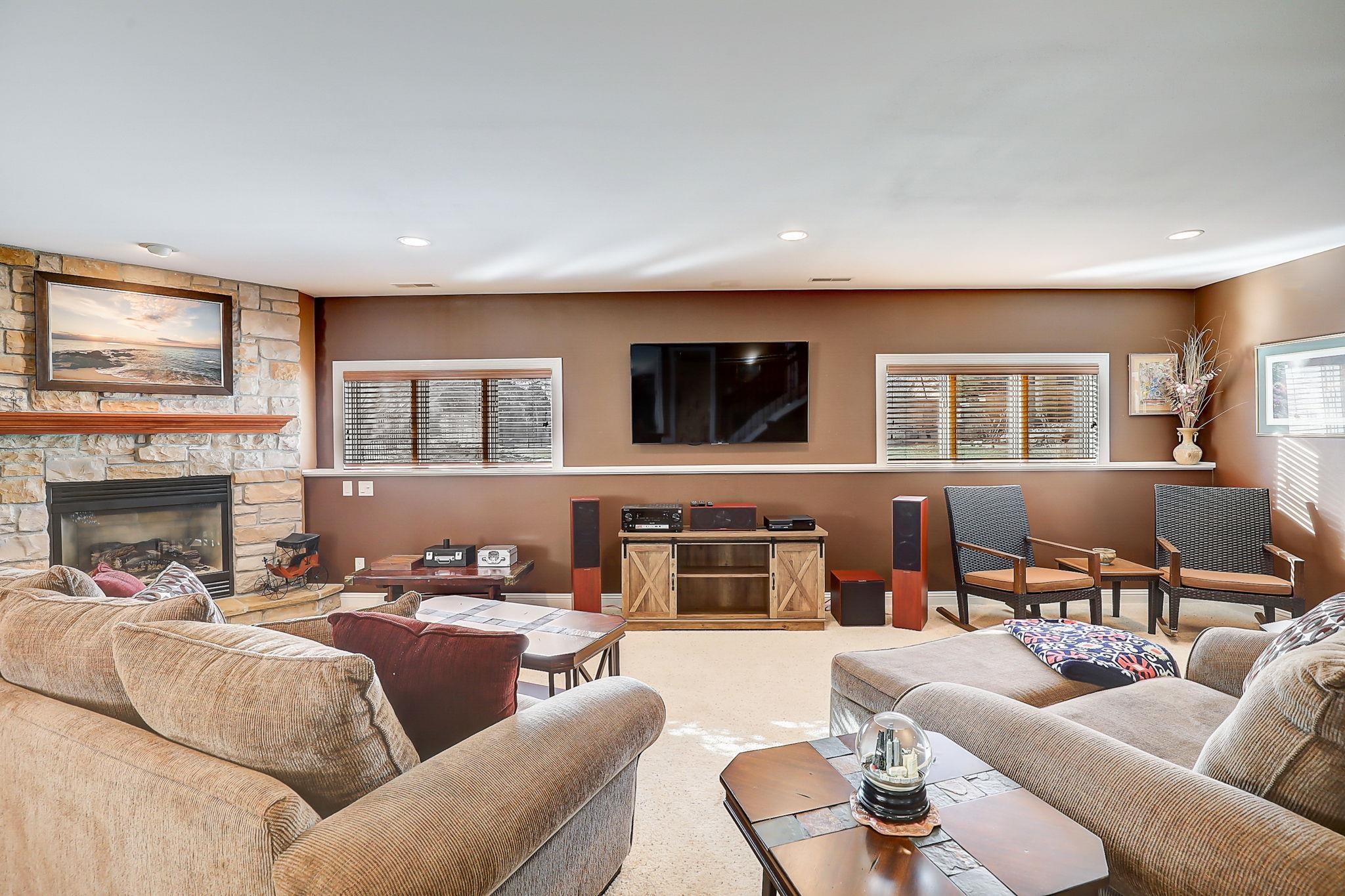 1806 Hidden Hill Drive