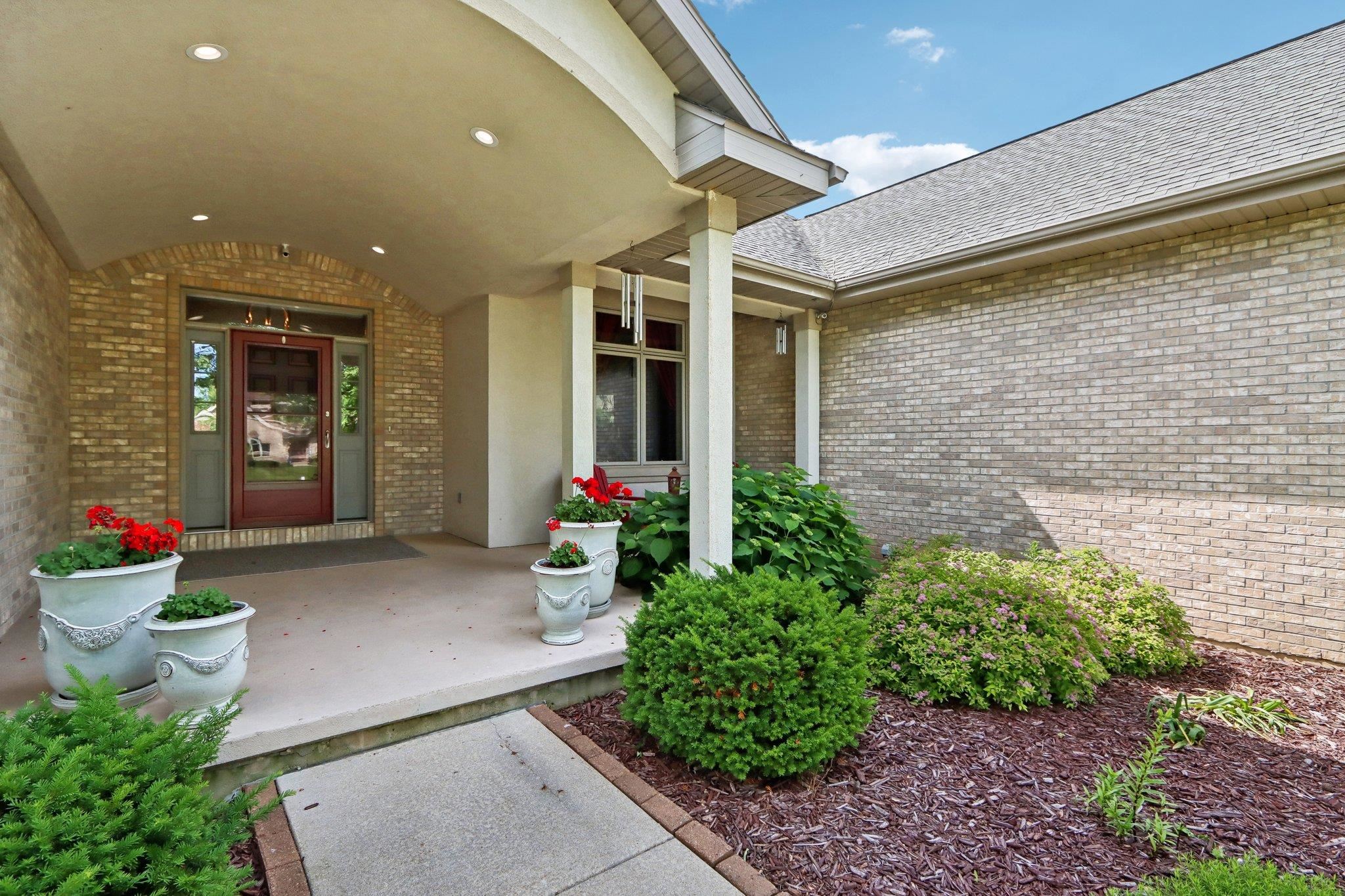 1806 Hidden Hill Drive