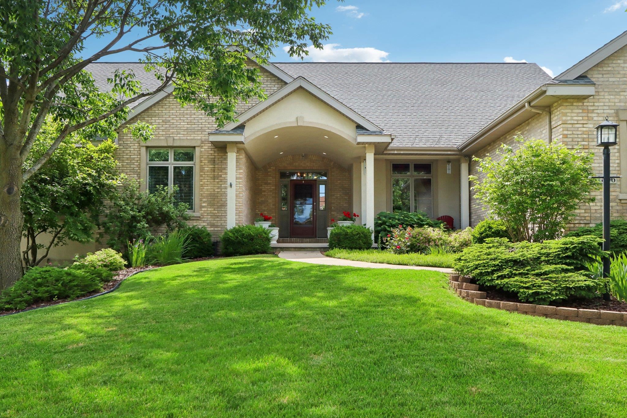 1806 Hidden Hill Drive