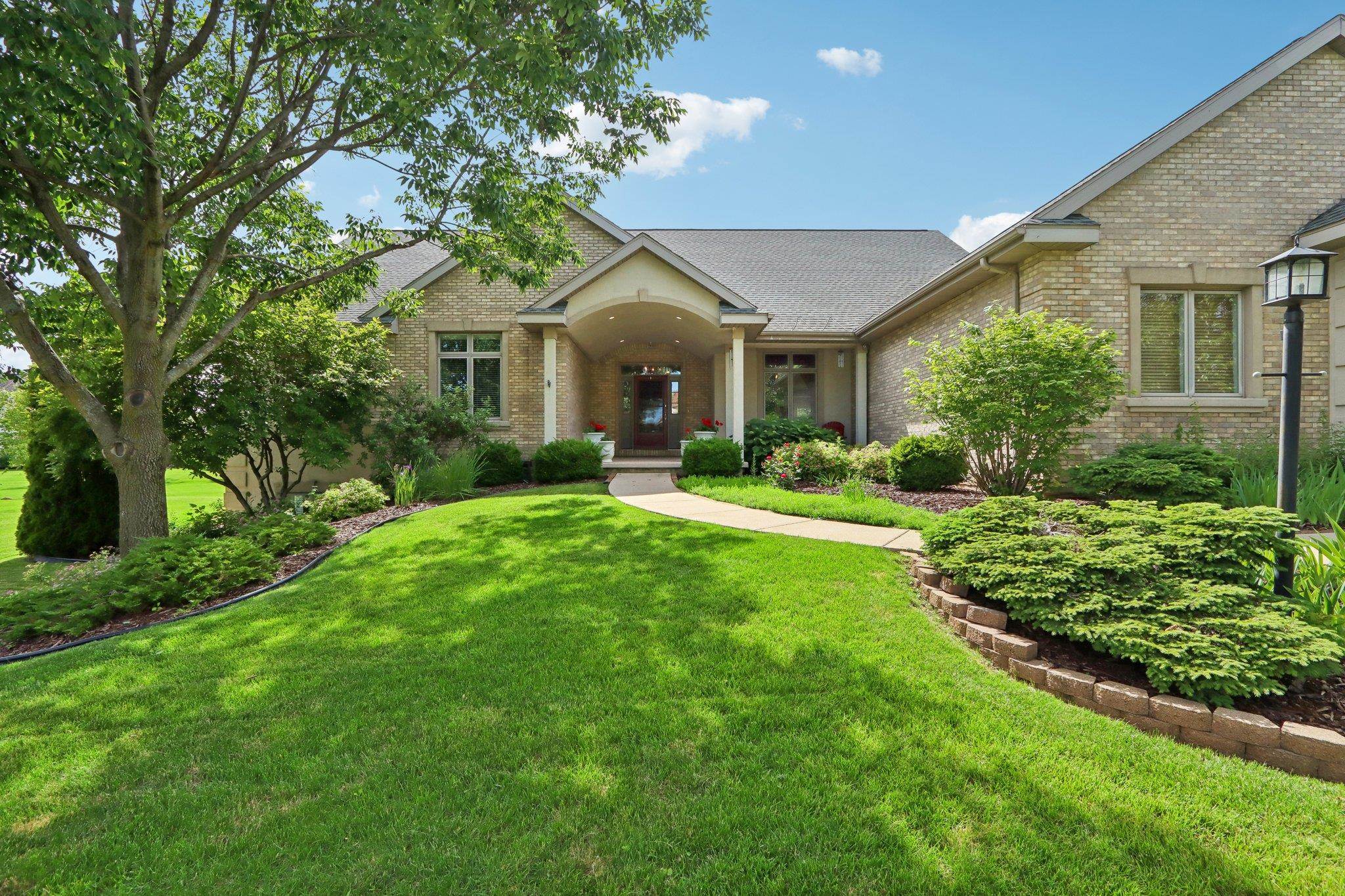 1806 Hidden Hill Drive