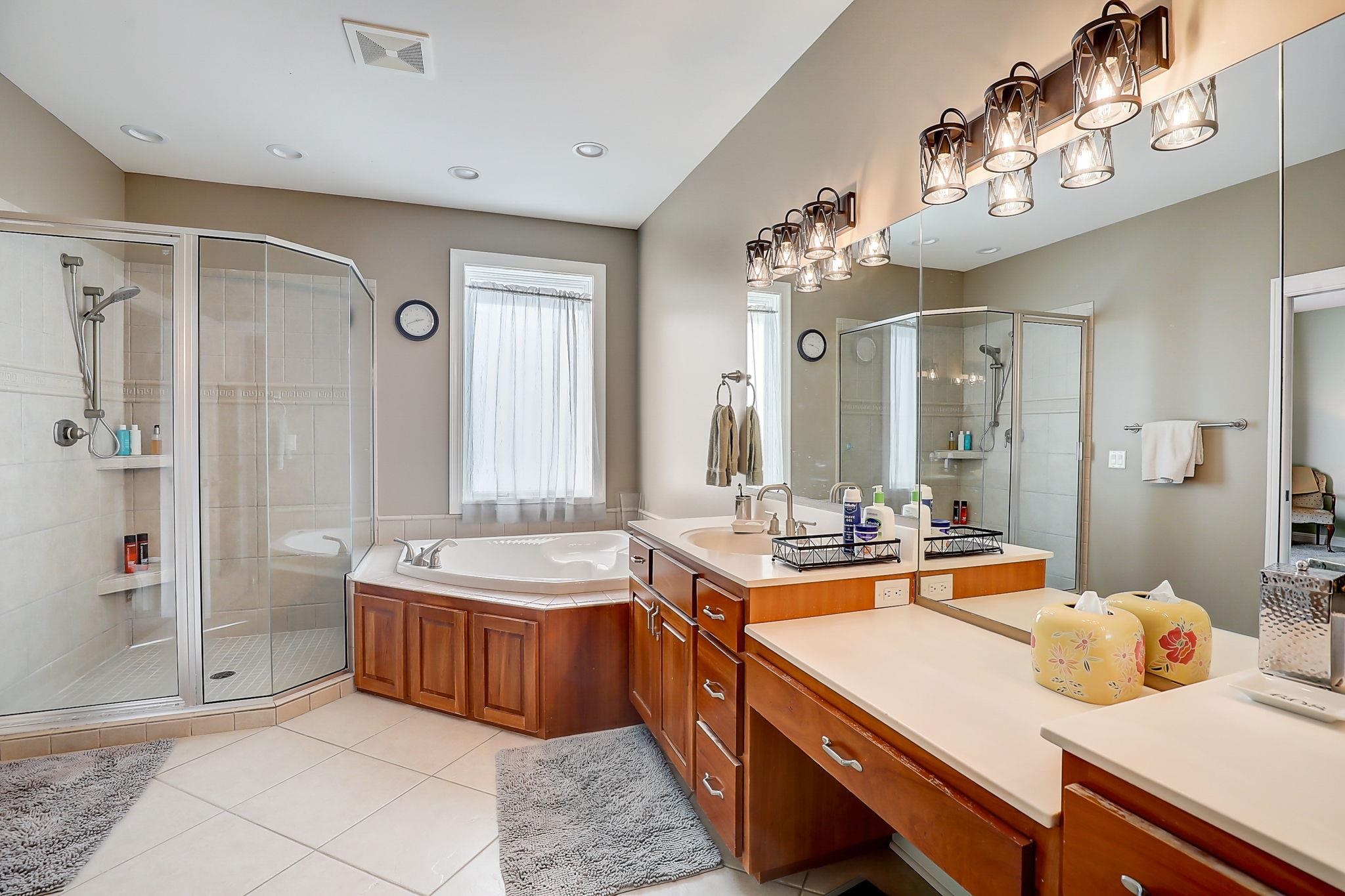 1806 Hidden Hill Drive