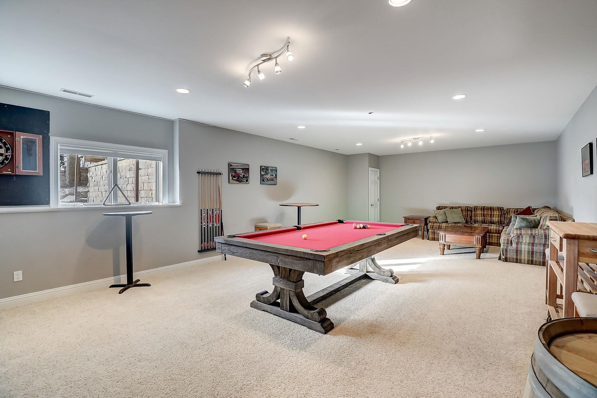 1806 Hidden Hill Drive