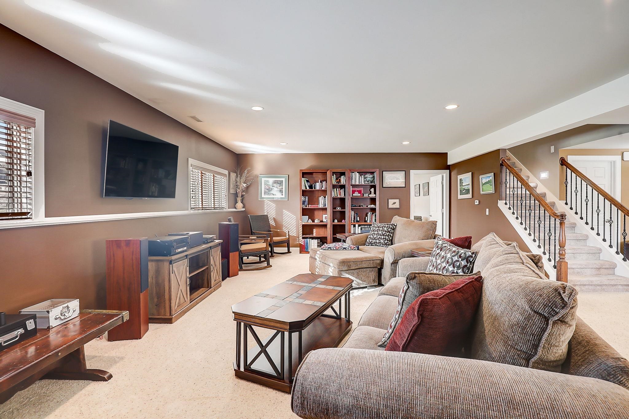 1806 Hidden Hill Drive