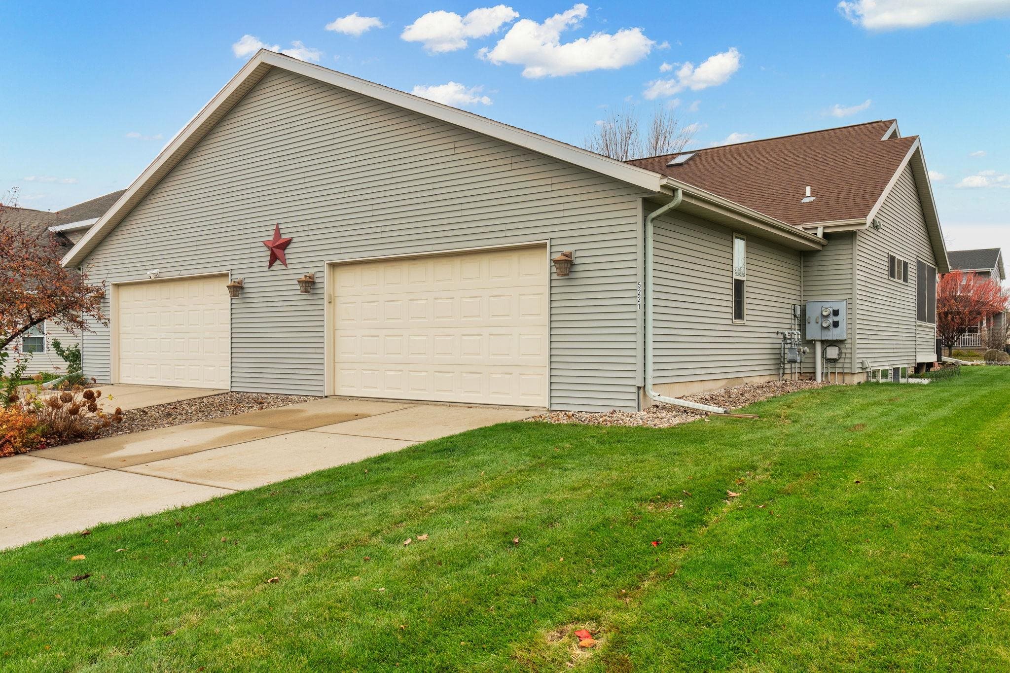 5221 Teaberry Lane