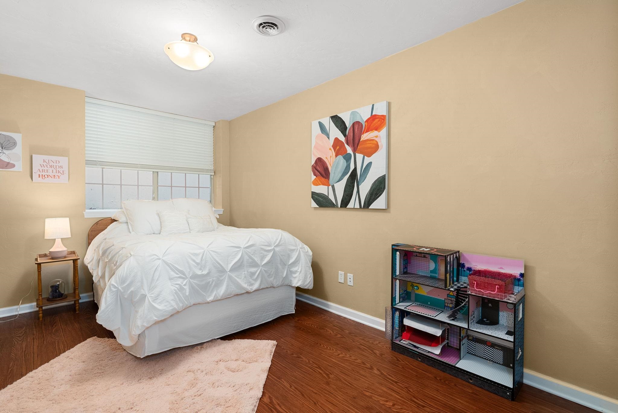 5221 Teaberry Lane