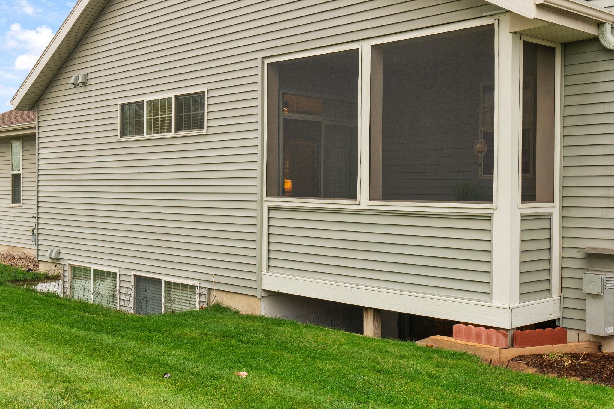 5221 Teaberry Lane