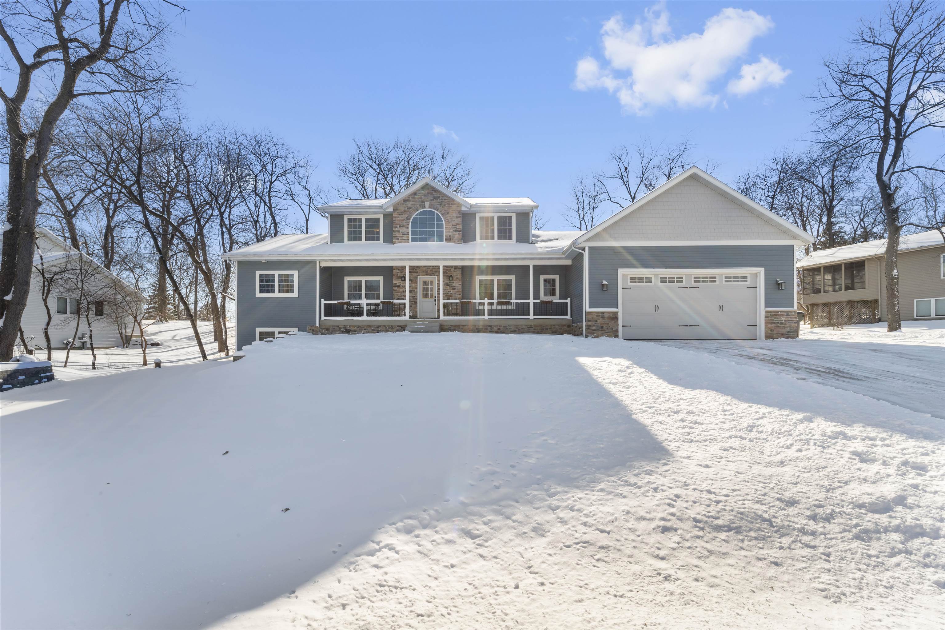 W9221 Forested Road