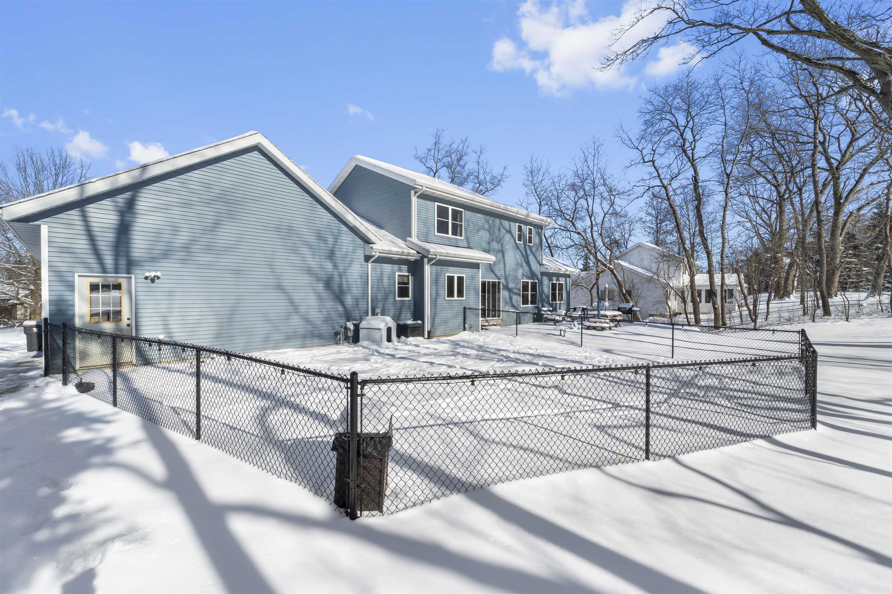 W9221 Forested Road