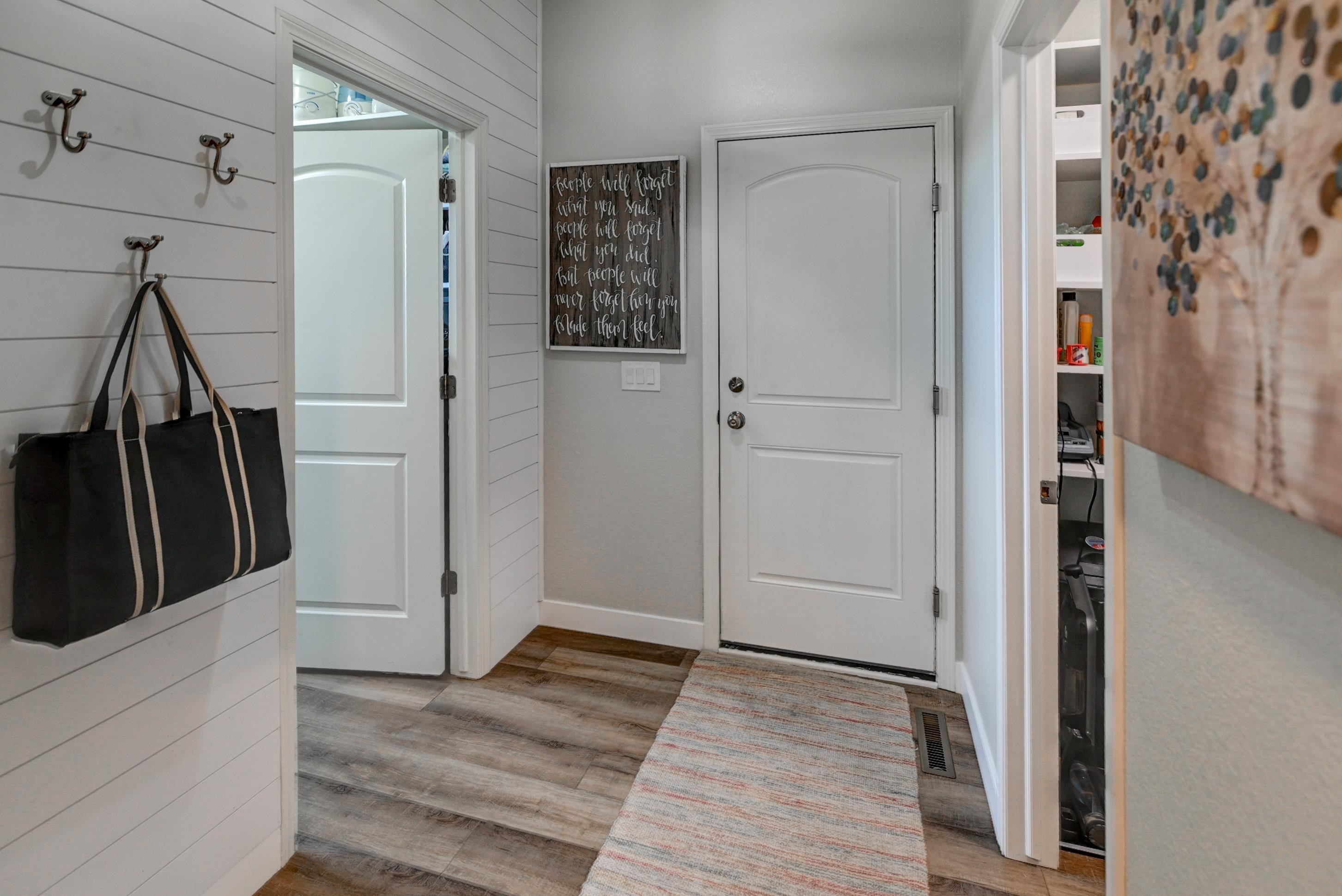 6637 Tartan Trail