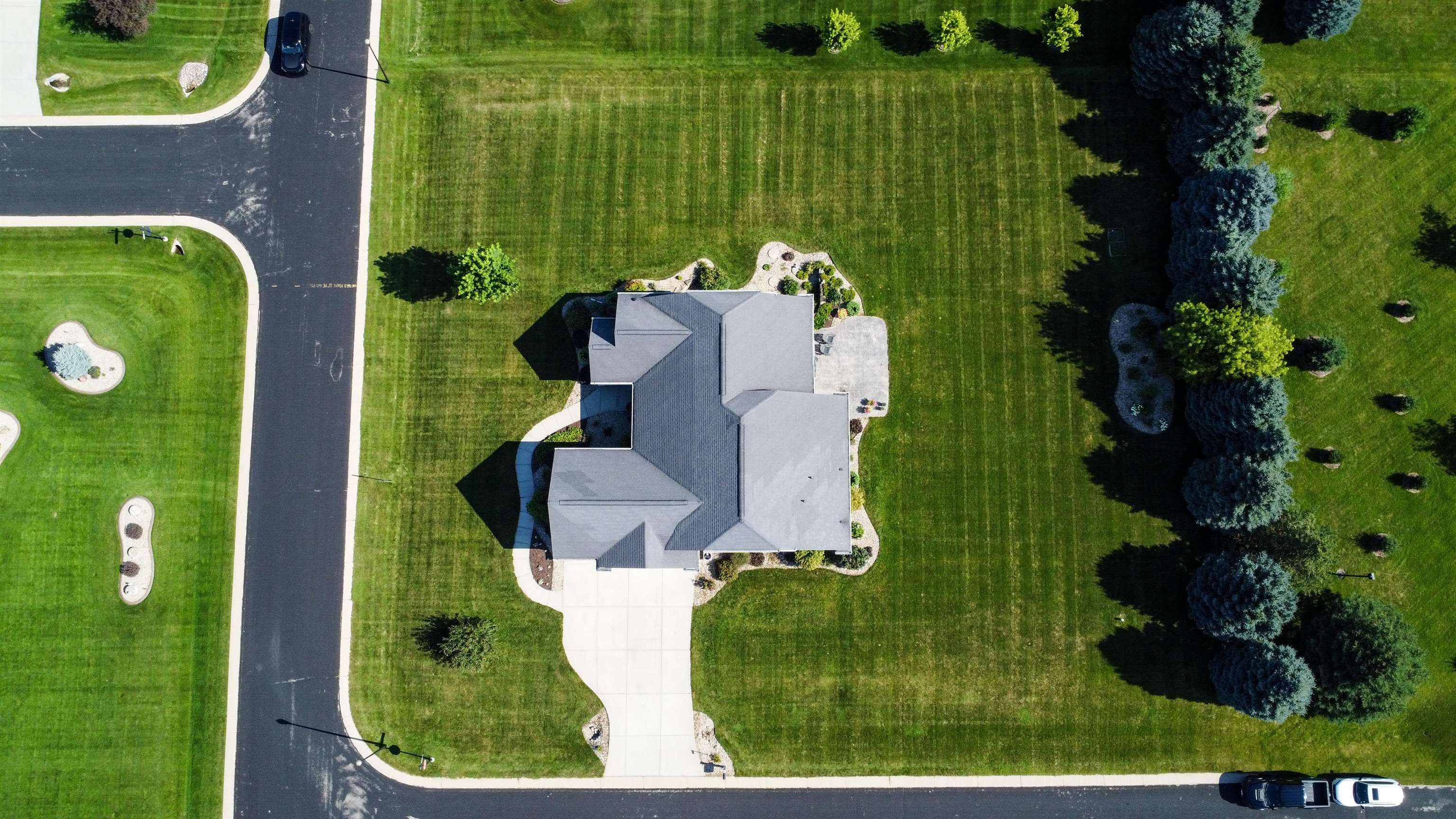 6637 Tartan Trail