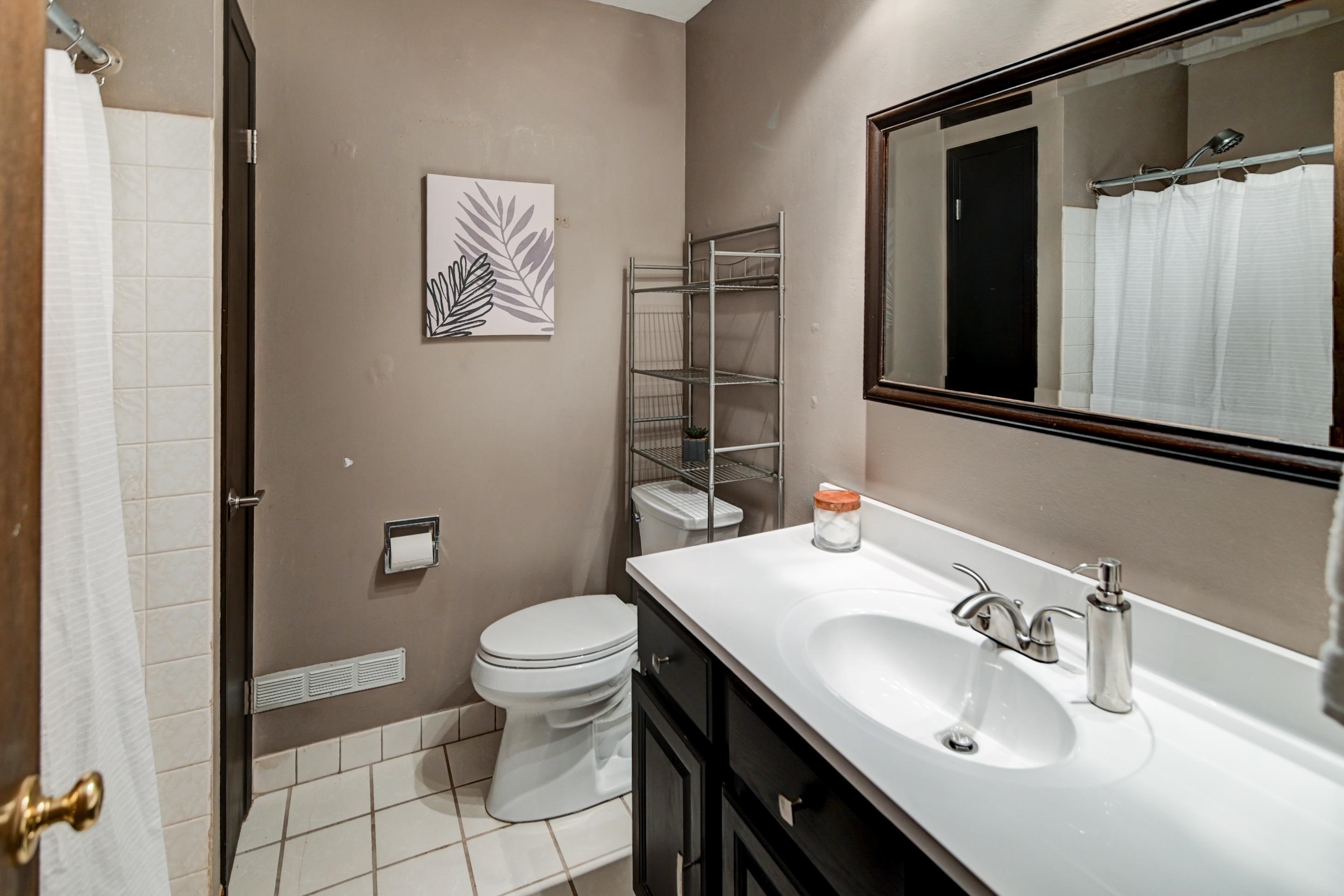 1618 Angel Crest Way