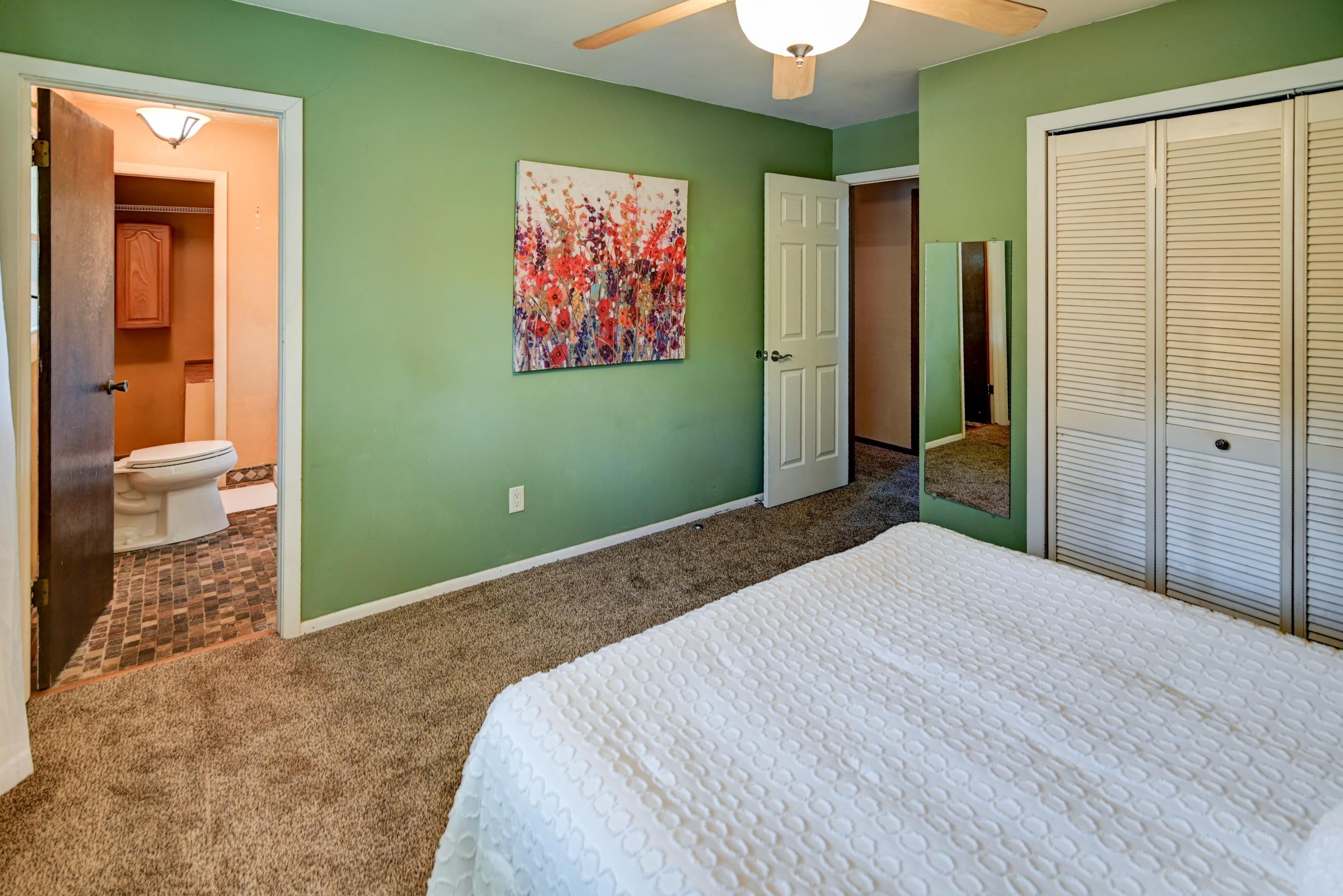 1618 Angel Crest Way